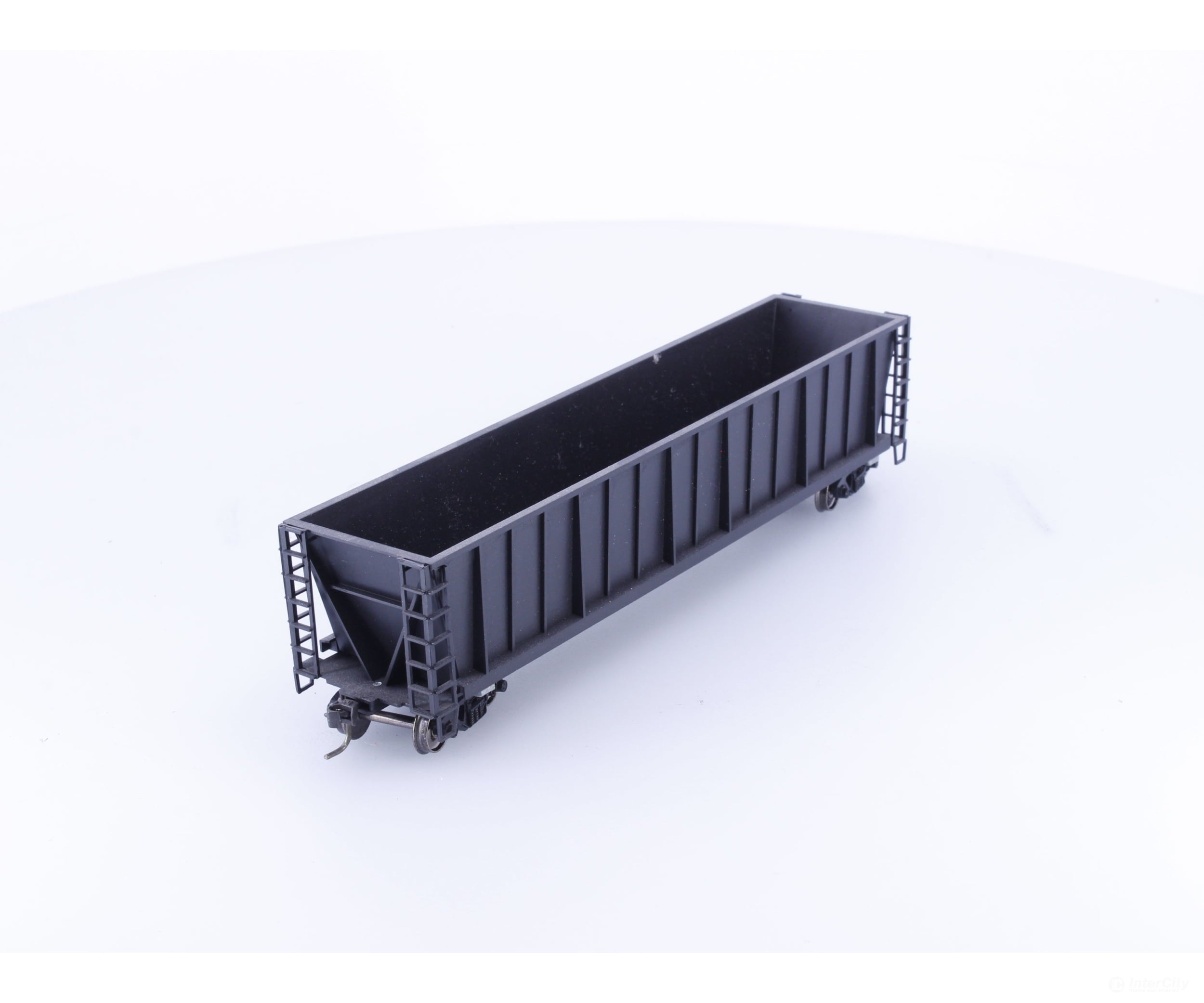 Roundhouse 1660 HO 50’ Bathtub Gondola #85 Undecorated - Freight Cars