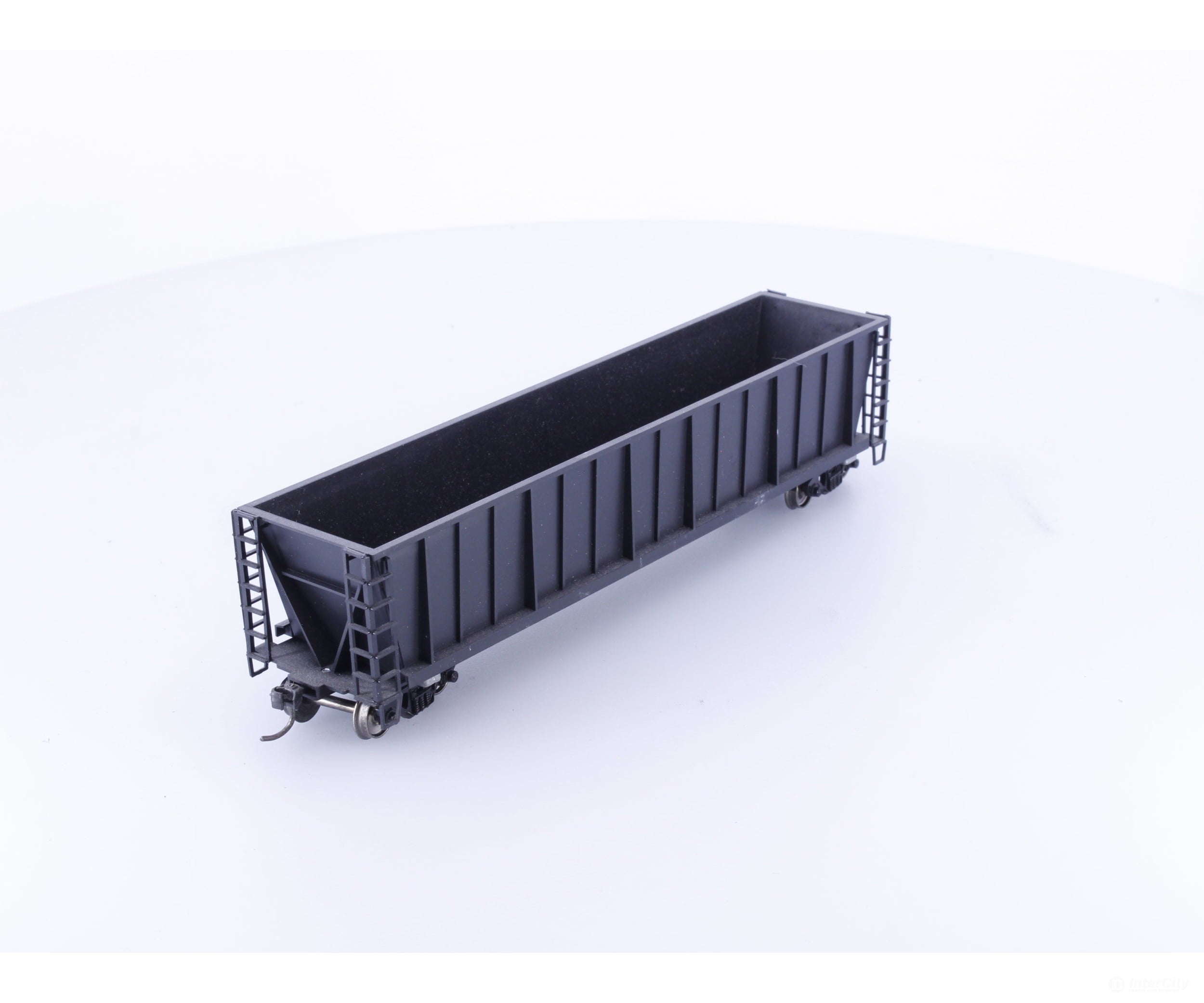 Roundhouse 1660 HO 50’ Bathtub Gondola #87 Undecorated - Freight Cars