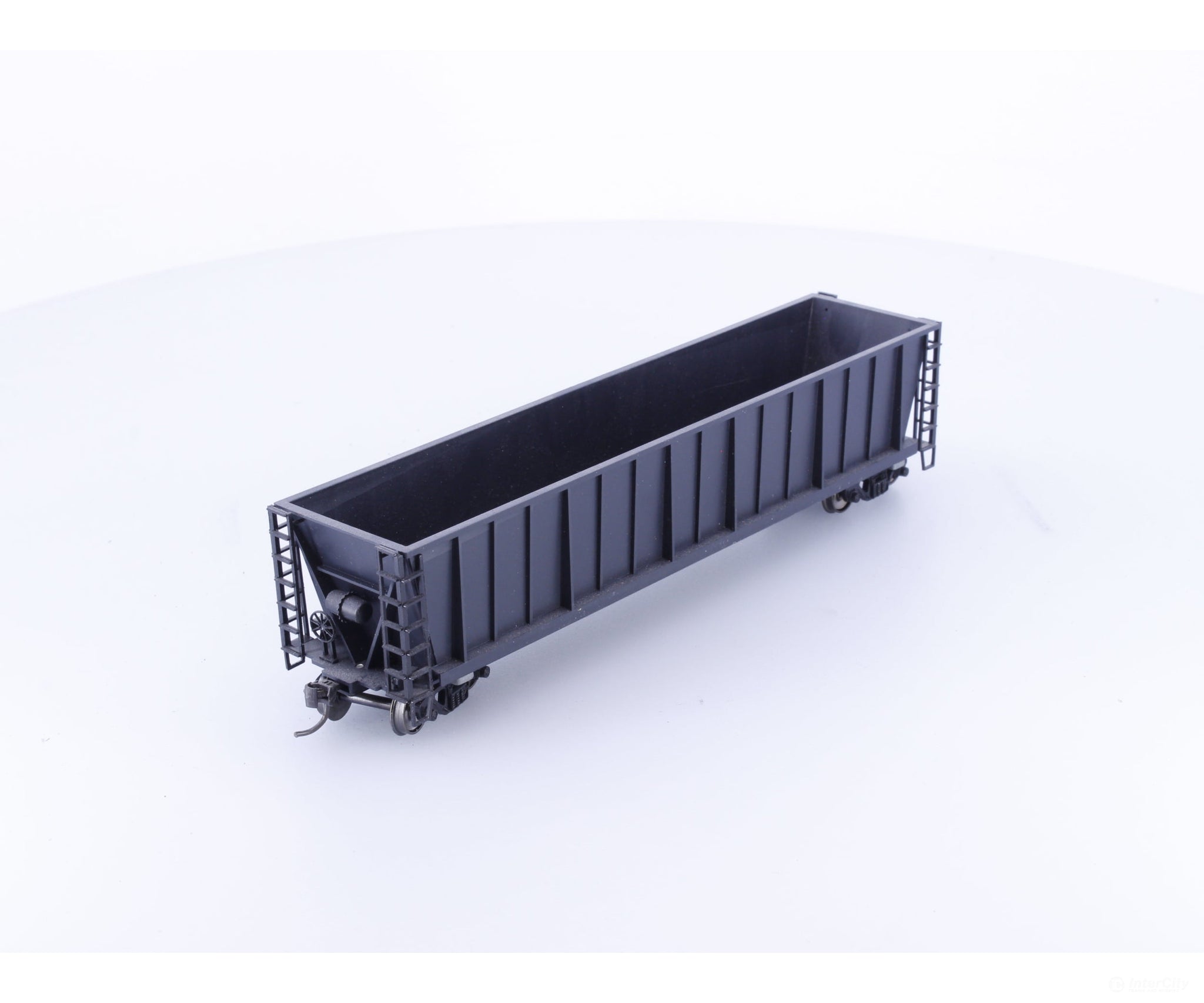 Roundhouse 1660 HO 50’ Bathtub Gondola #88 Undecorated - Freight Cars