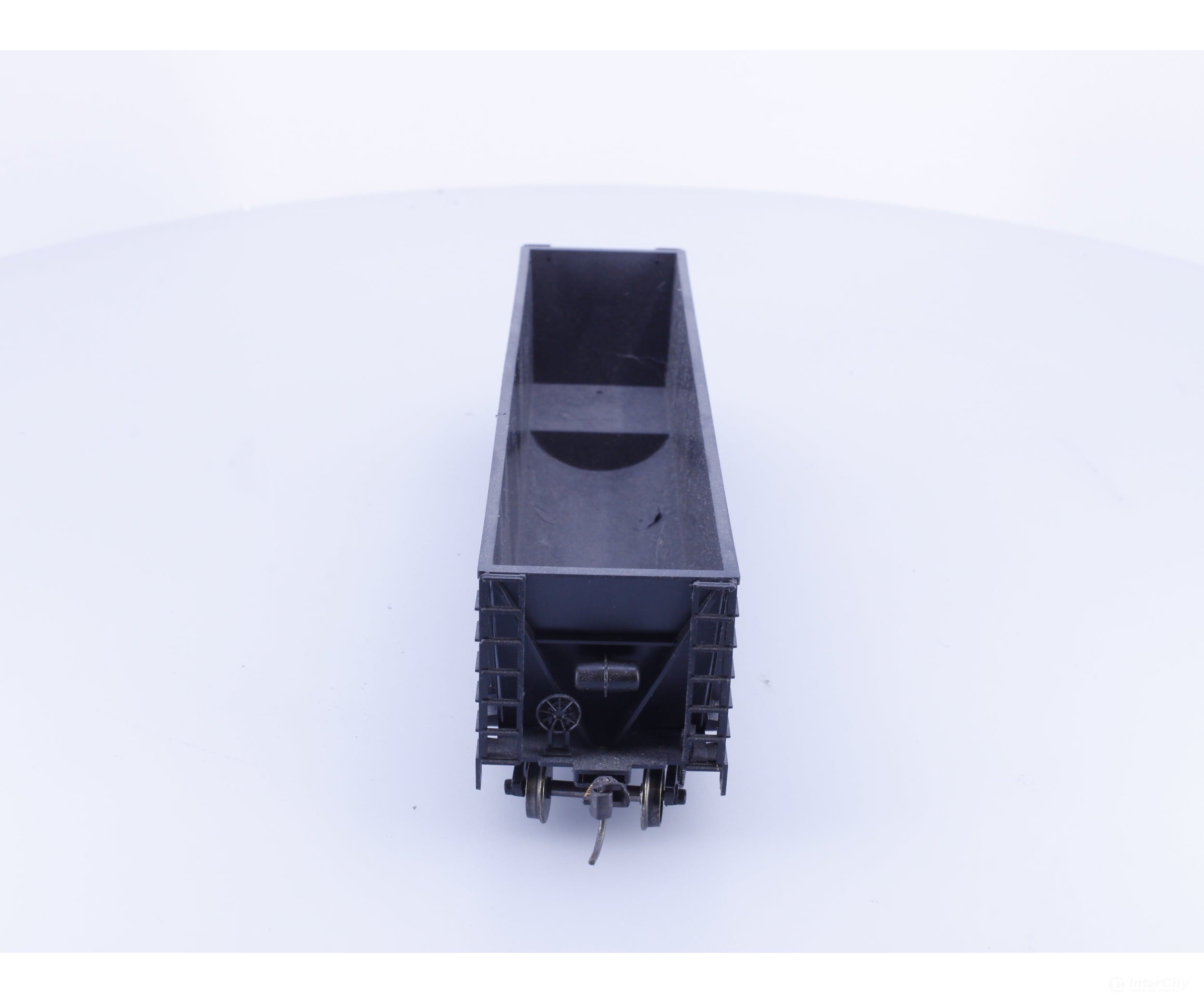 Roundhouse 1660 HO 50’ Bathtub Gondola #9 Undecorated - Freight Cars