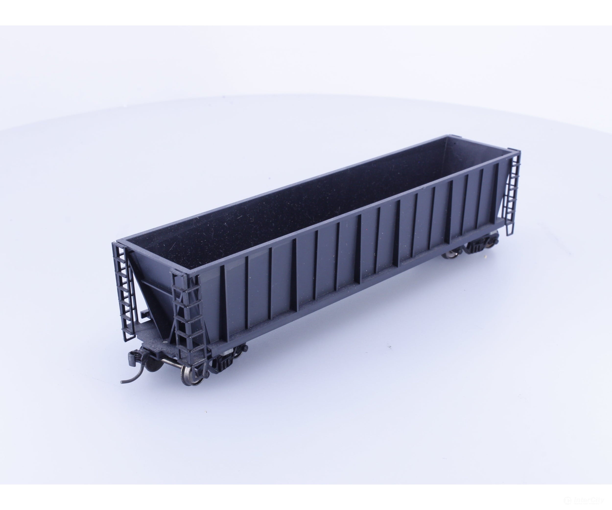 Roundhouse 1660 HO 50’ Bathtub Gondola #9 Undecorated - Freight Cars
