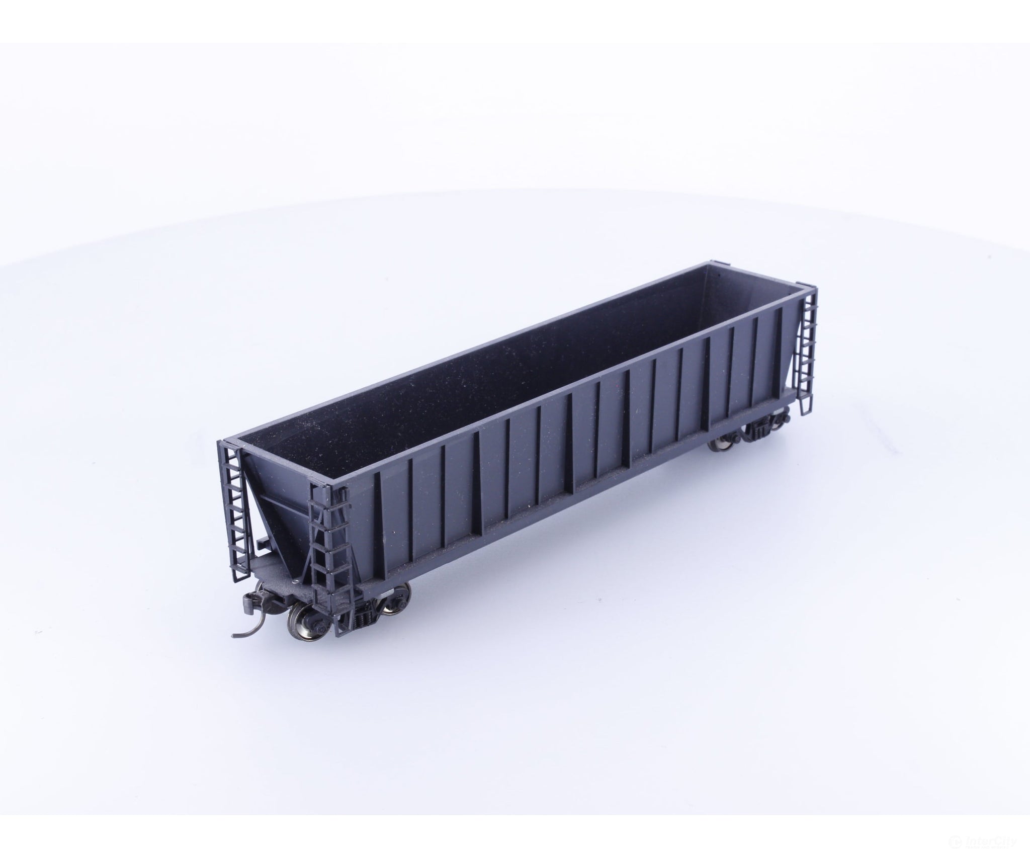 Roundhouse 1660 HO 50’ Bathtub Gondola #91 Undecorated - Freight Cars
