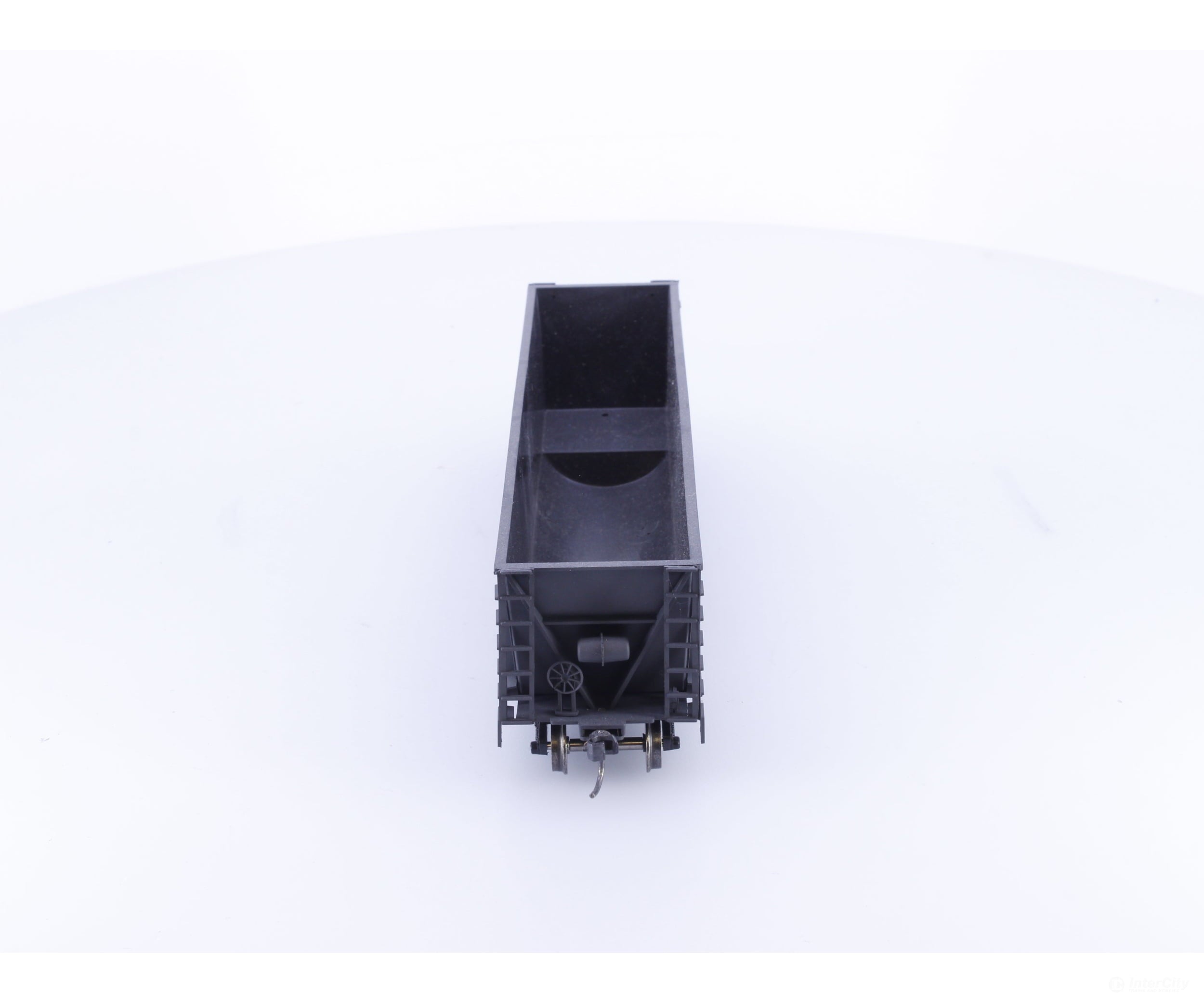 Roundhouse 1660 HO 50’ Bathtub Gondola #92 Undecorated - Freight Cars