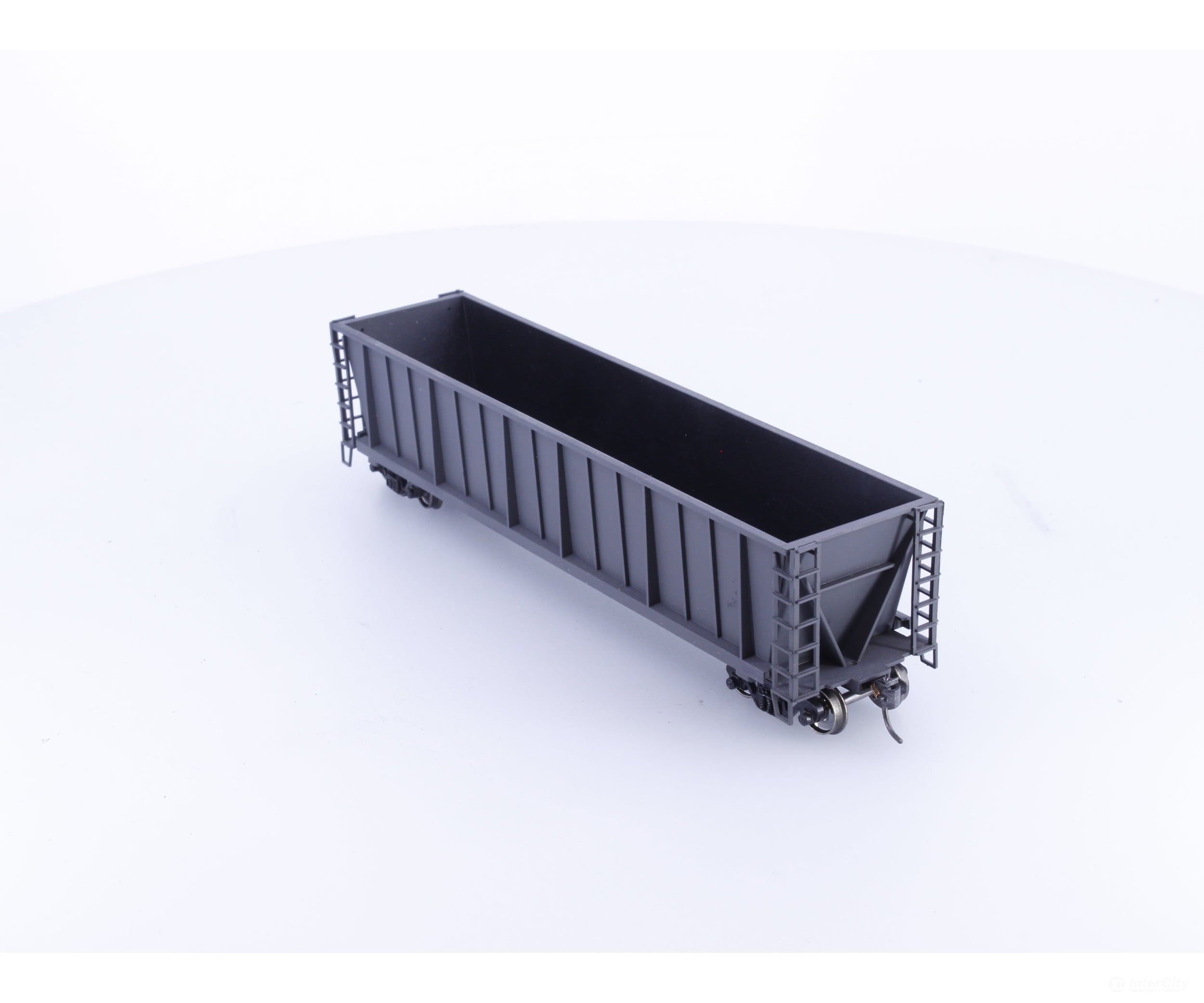 Roundhouse 1660 HO 50’ Bathtub Gondola #93 Undecorated - Freight Cars
