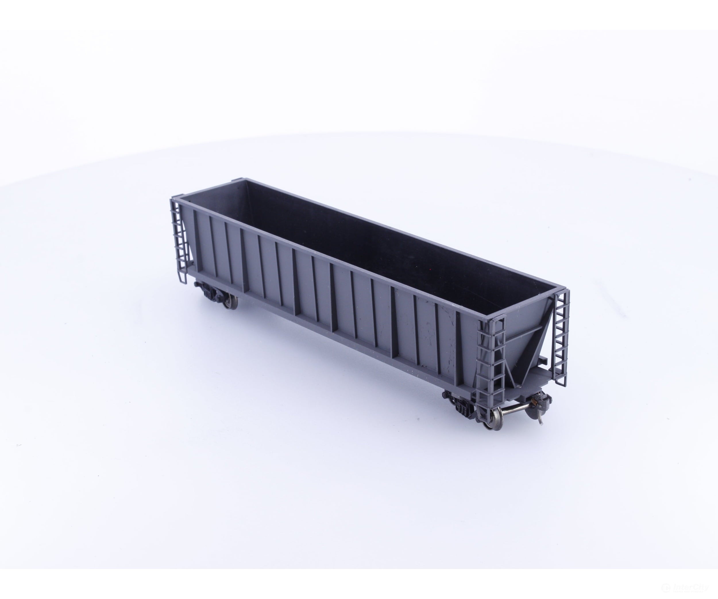 Roundhouse 1660 HO 50’ Bathtub Gondola #94 Undecorated - Freight Cars