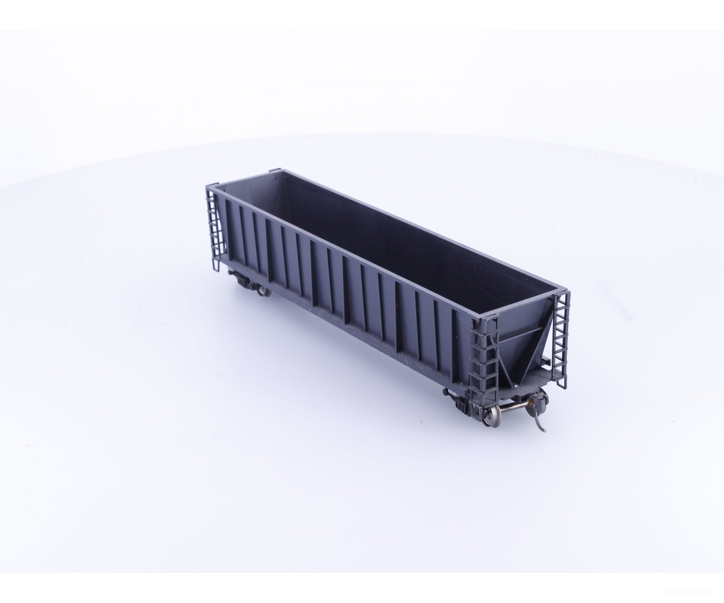 Roundhouse 1660 HO 50’ Bathtub Gondola #95 Undecorated - Freight Cars