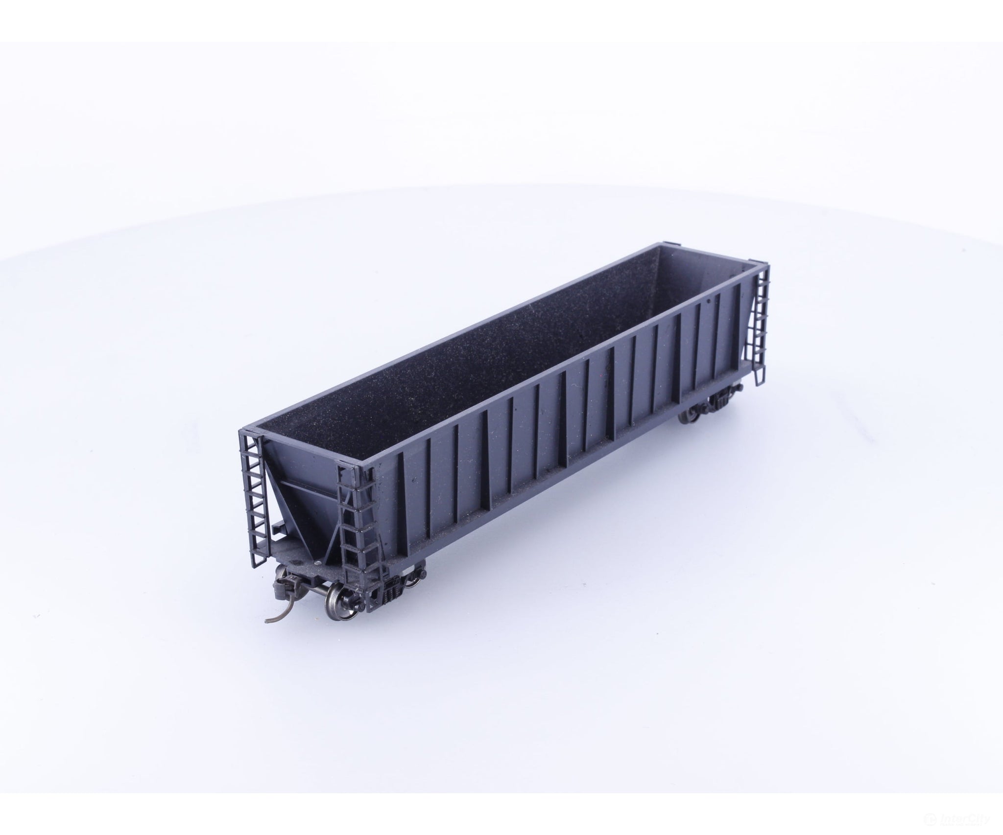 Roundhouse 1660 HO 50’ Bathtub Gondola #96 Undecorated - Freight Cars