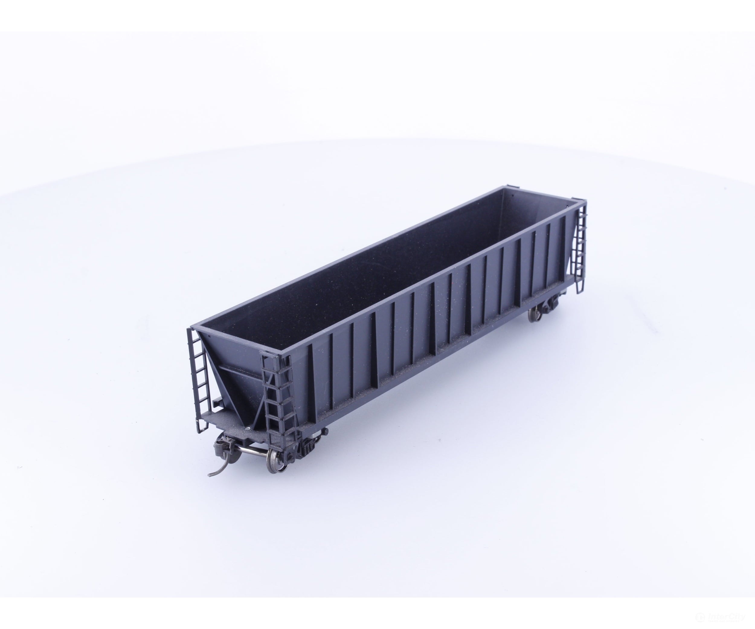Roundhouse 1660 HO 50’ Bathtub Gondola #99 Undecorated - Freight Cars