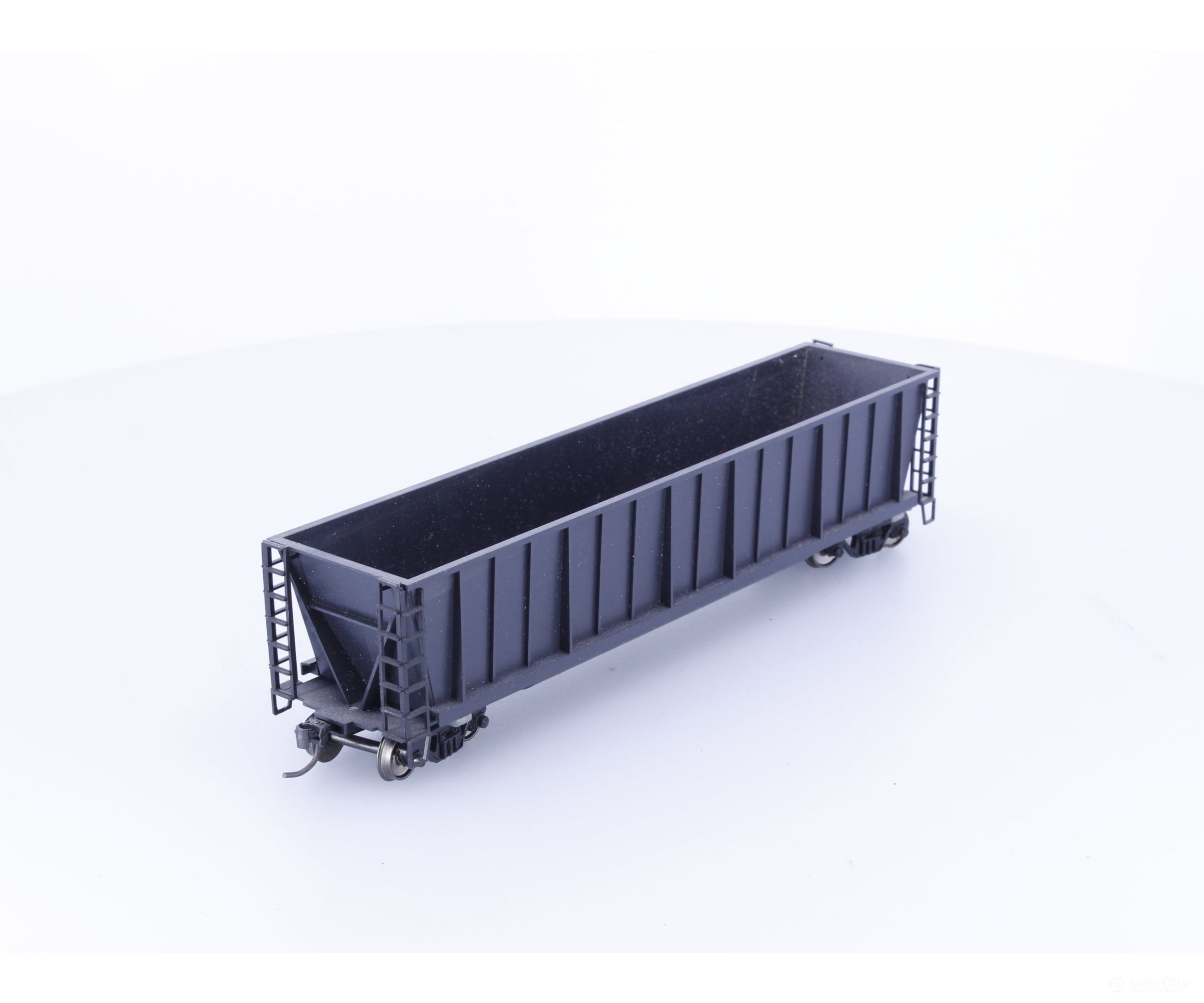 Roundhouse 1660 HO 50’ Bathtub Gondola #50 Undecorated - Freight Cars