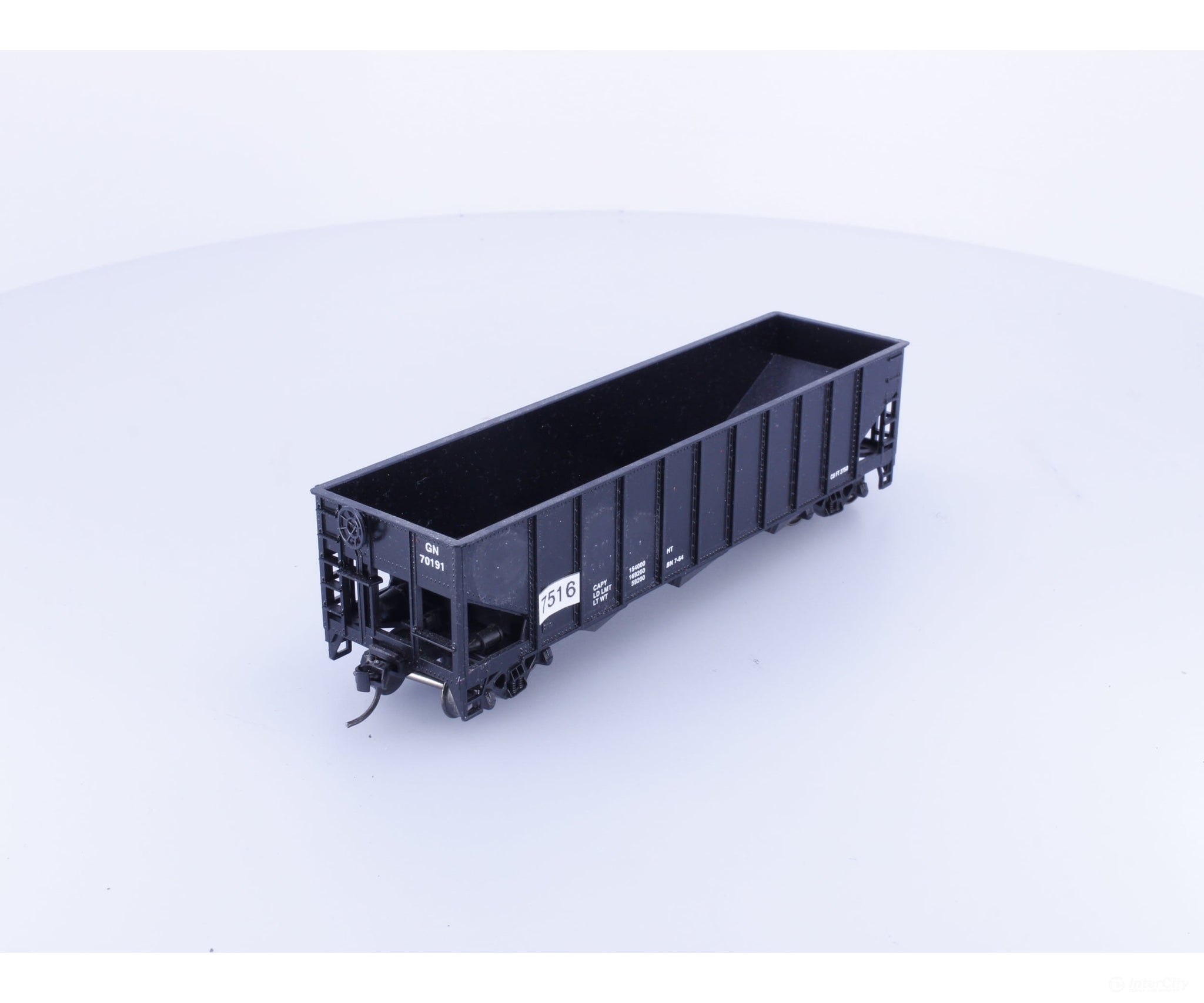 Roundhouse 1680 HO 50’ Gondola #9 Undecorated 7516 - Freight Cars