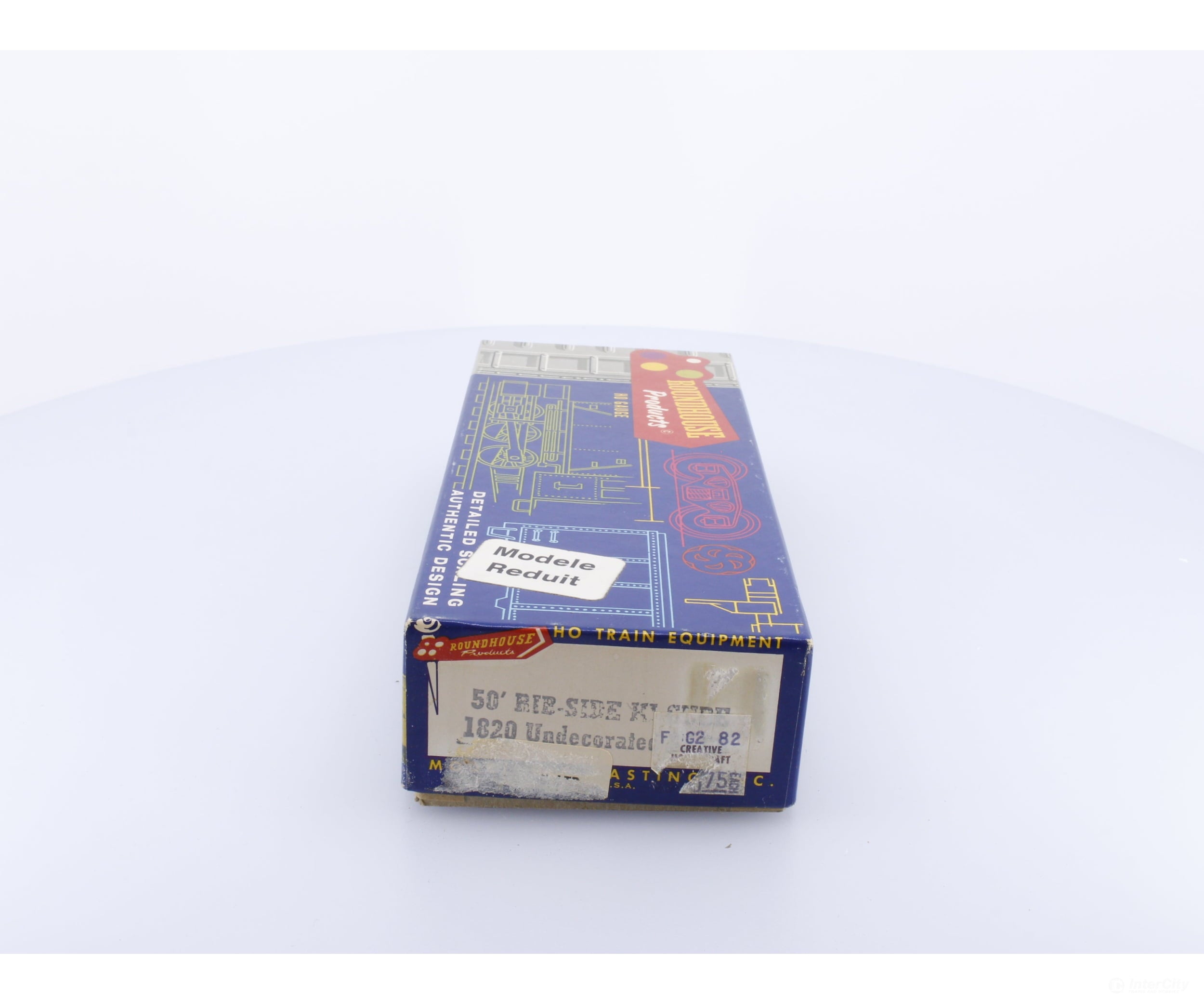 Roundhouse 1820 HO 50’ Rib Side Box Car Kit Undecorated Freight Cars