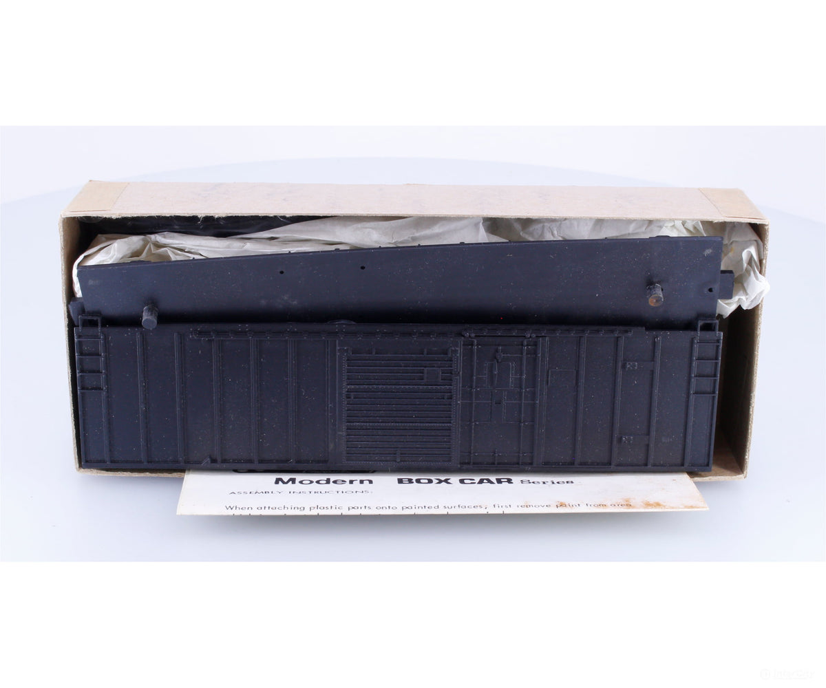 Roundhouse 1930 HO 50’ Combo Door Box Car Kit Undecorated - Freight Cars