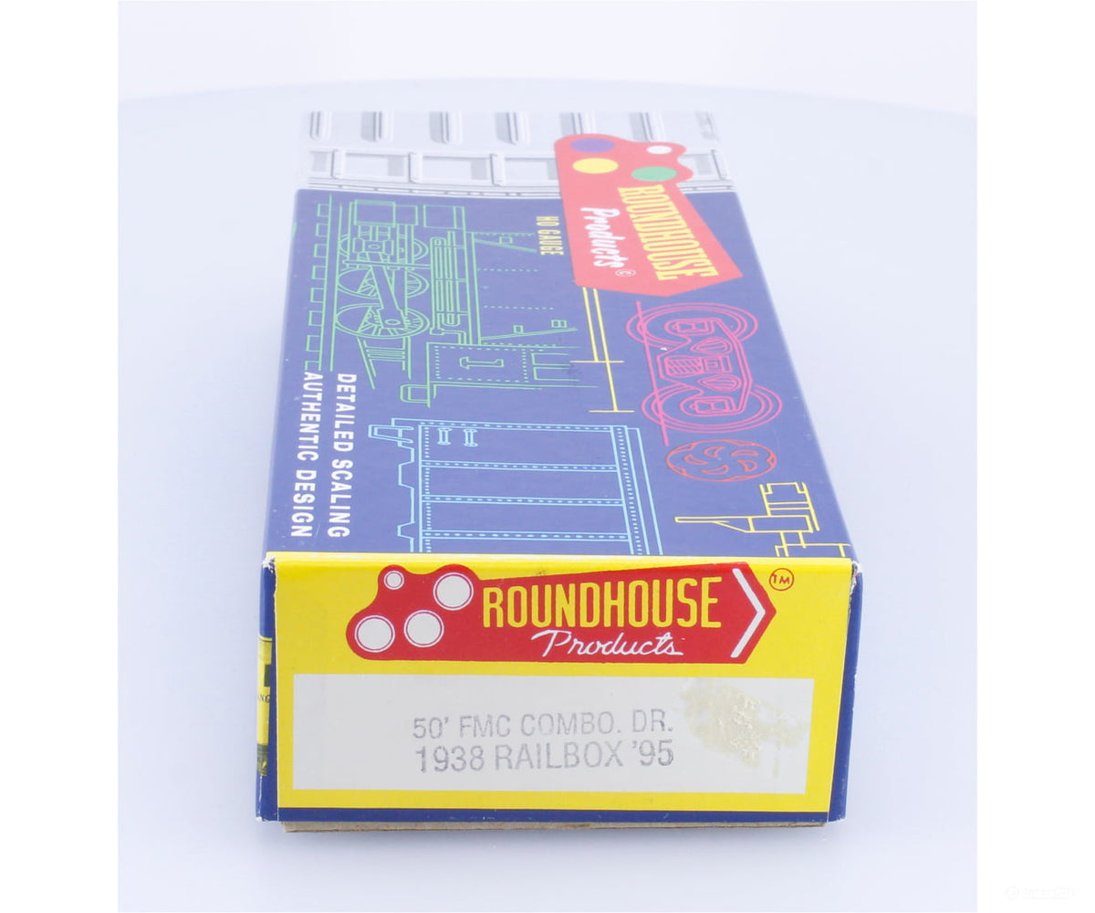 Roundhouse 1938 HO 50’ FMC Combo Door Box Car Kit Railbox (RBOX) 51000 - Freight Cars