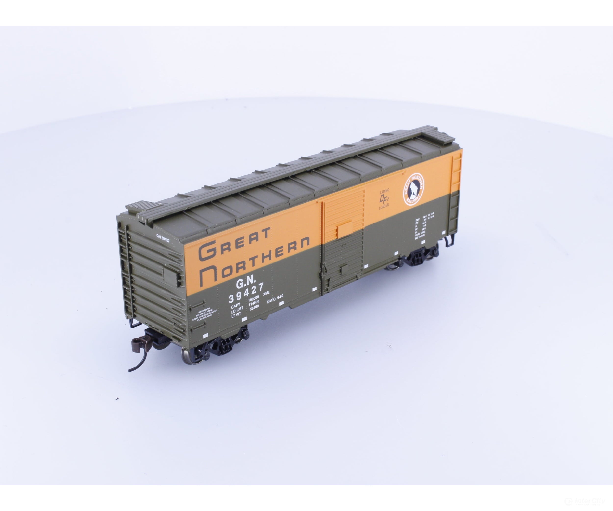 Roundhouse 20401 HO 40’ AAR Youngstown Door Boxcar Great Northern (GN) 39427 - Freight Cars