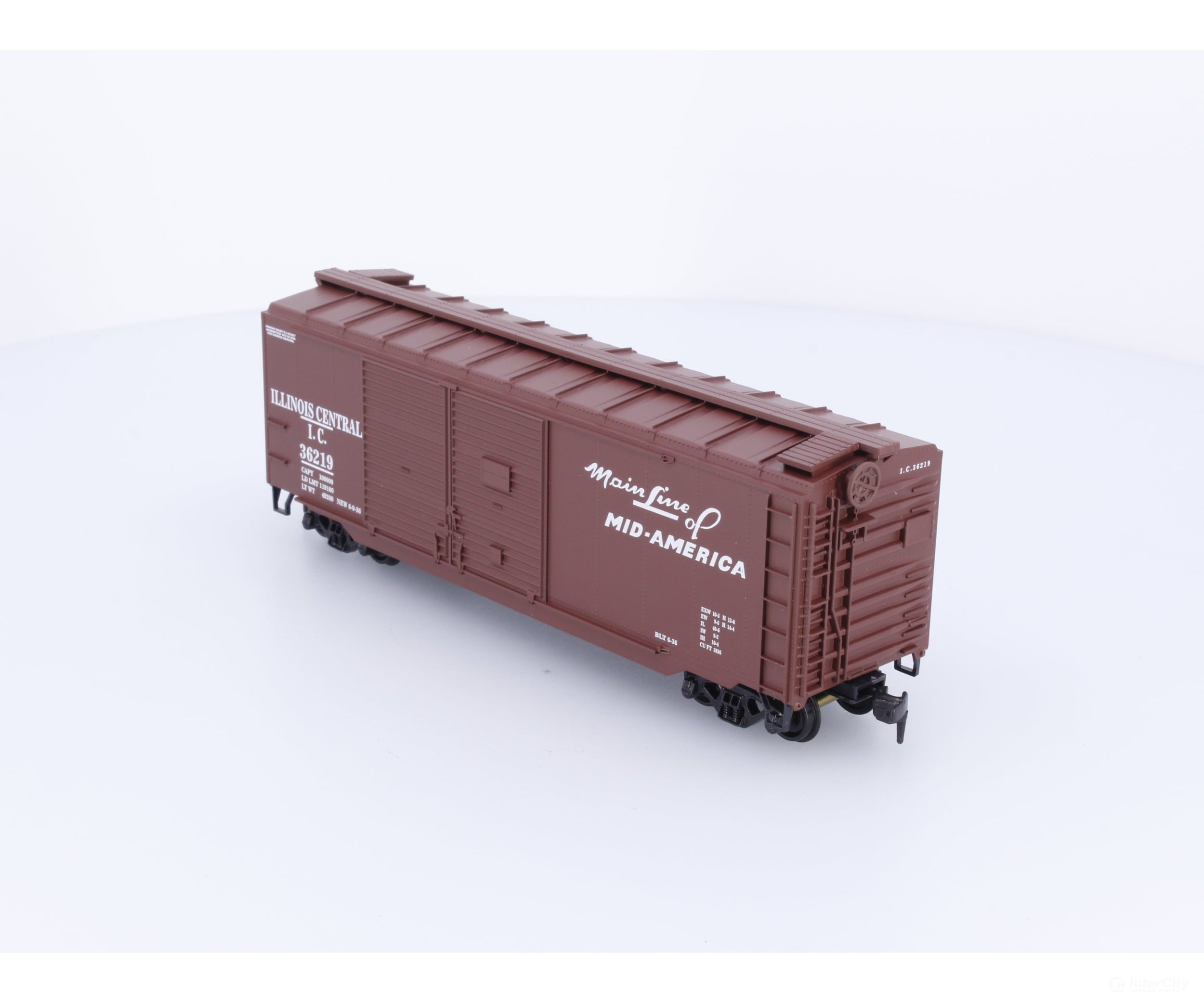 Roundhouse 20606 HO 40’ AAR Double Door Boxcar Illinois Central (IC) 36219 Freight Cars
