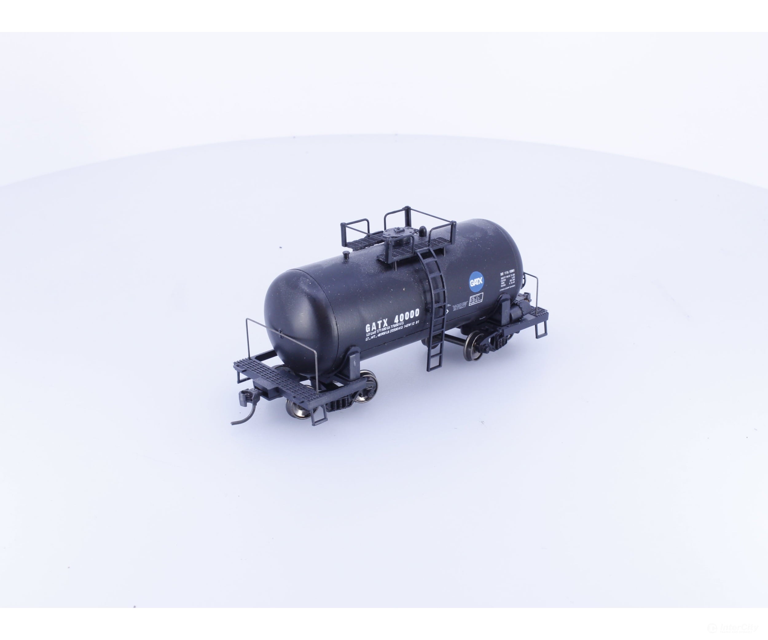 Roundhouse 3301 HO Shorty Tank Car GATX Corporation (GATX) 40000 - Freight Cars