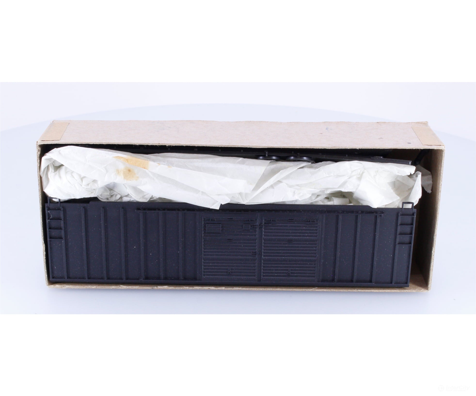 Roundhouse 3640 HO 50’ Double Door Box Car Kit Undecorated - Freight Cars