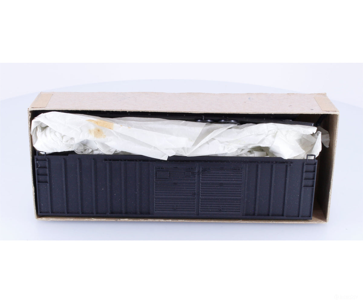 Roundhouse 3640 HO 50’ Double Door Box Car Kit Undecorated - Freight Cars