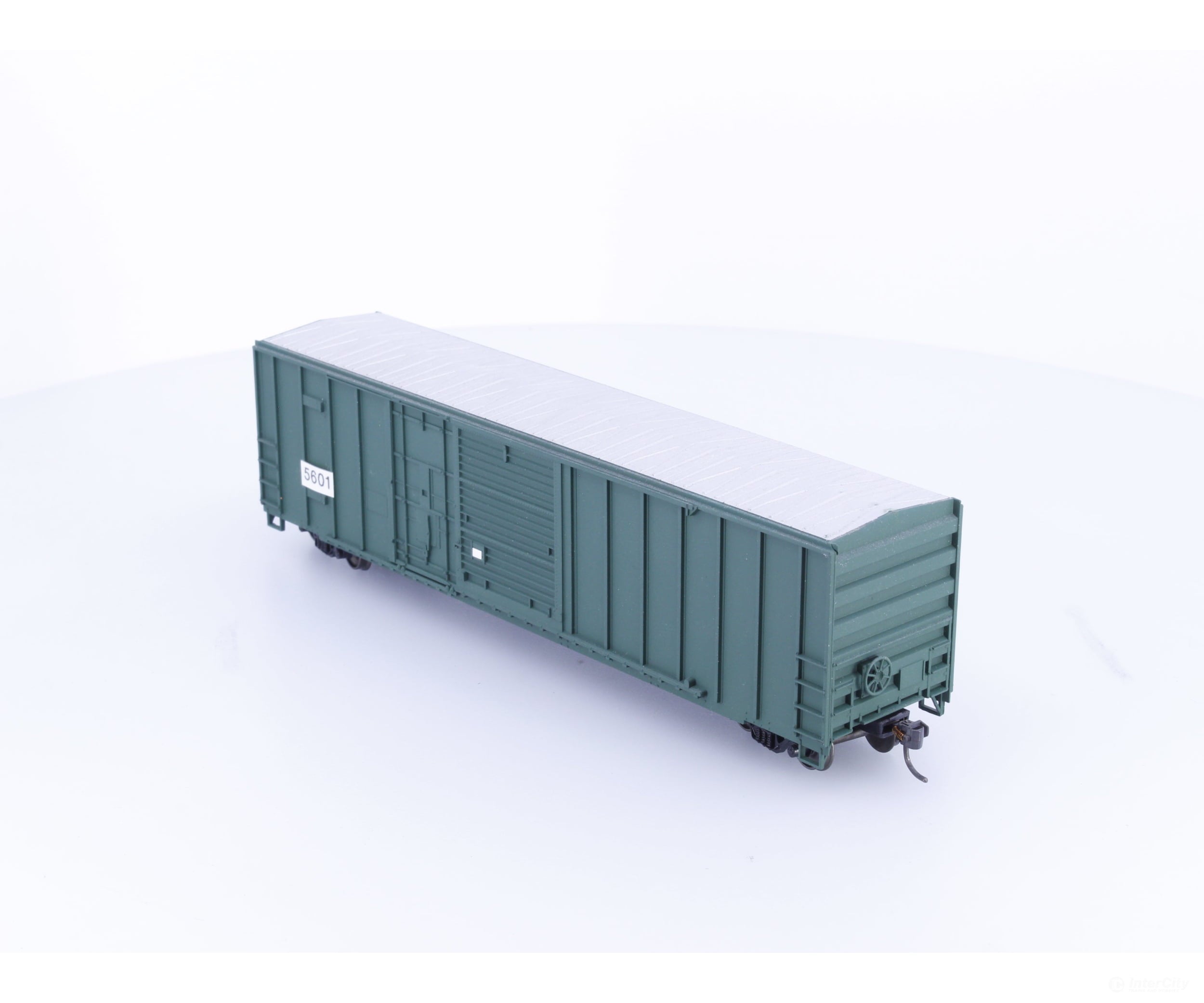 Roundhouse 5601 HO 50’ Combination Door Box Car Undecorated 5601 - Freight Cars