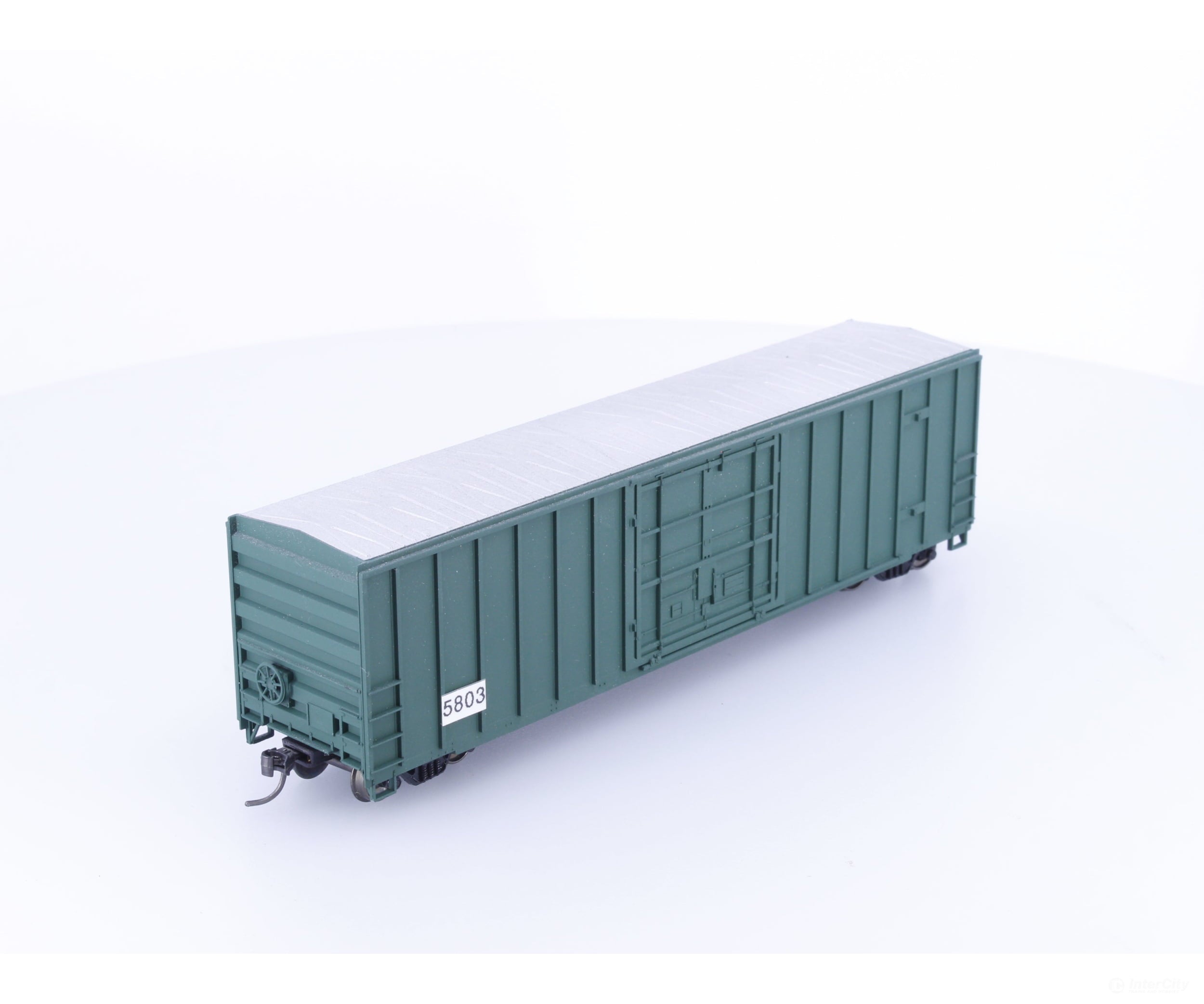 Roundhouse 5803 HO 50’ Plug Door Boxcar Undecorated 5803 - Freight Cars