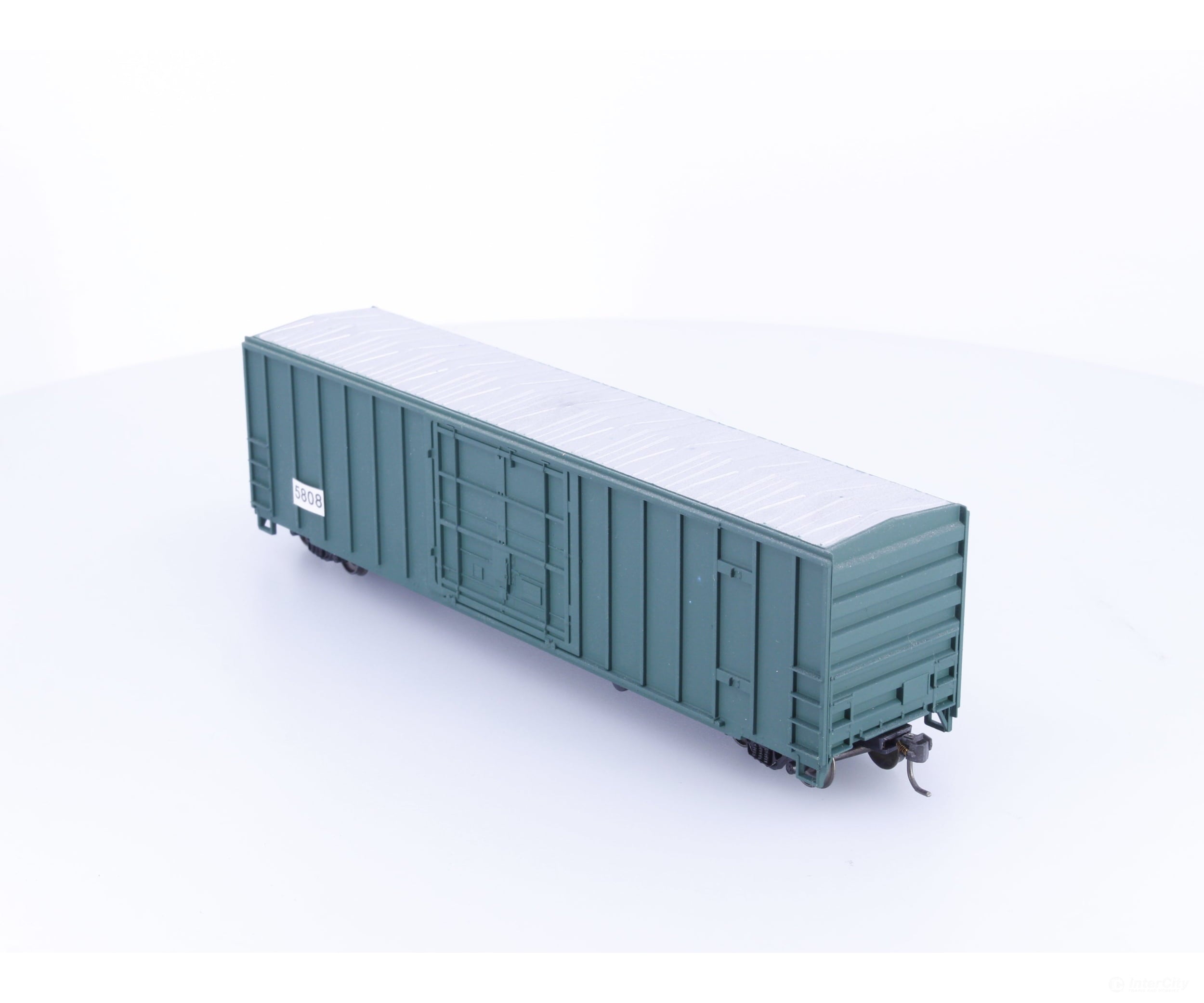 Roundhouse 5808 HO 50’ Plug Door Boxcar Undecorated 5808 - Freight Cars
