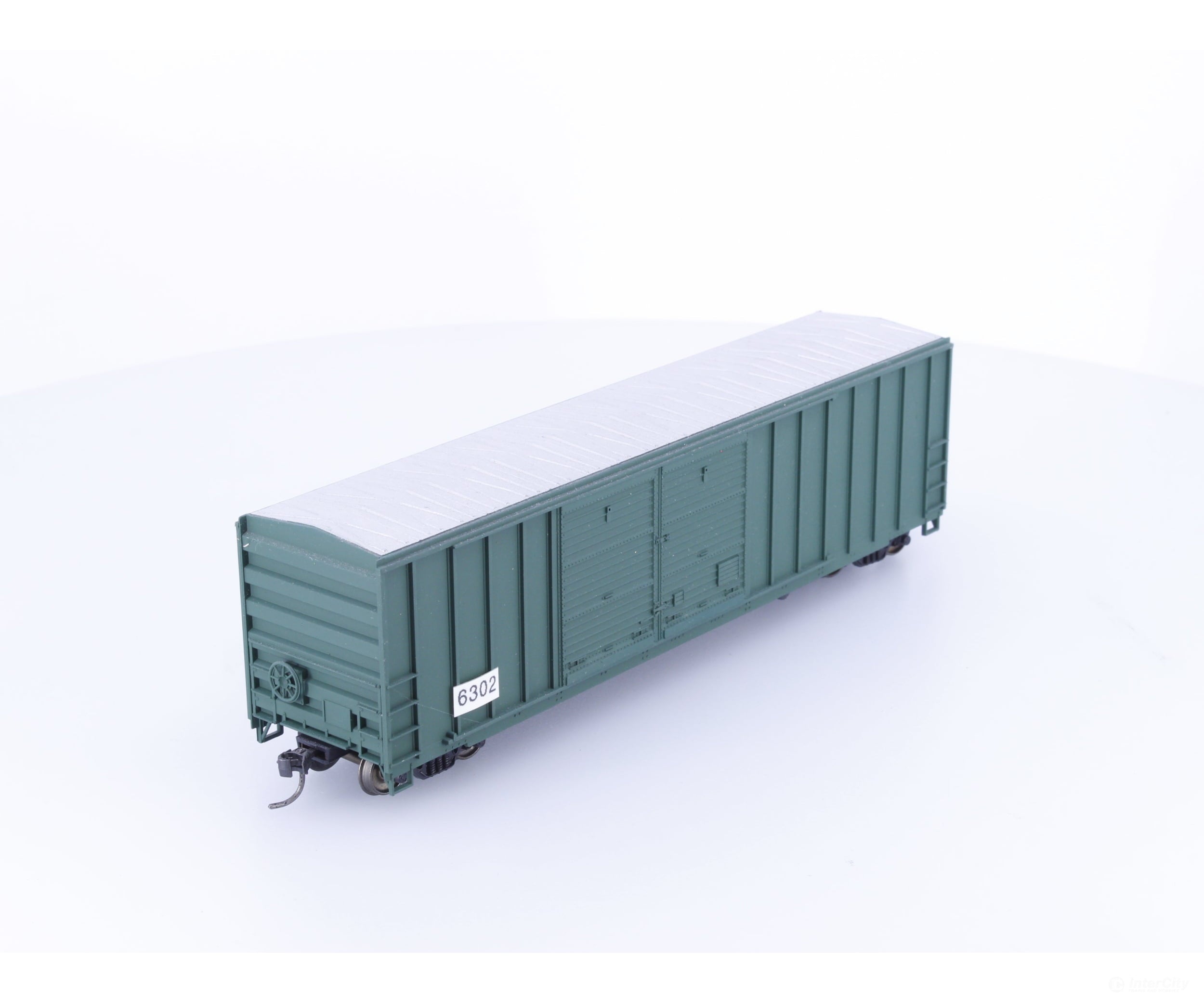 Roundhouse 6302 HO 50’ Double Door Boxcar Undecorated 6302 - Freight Cars