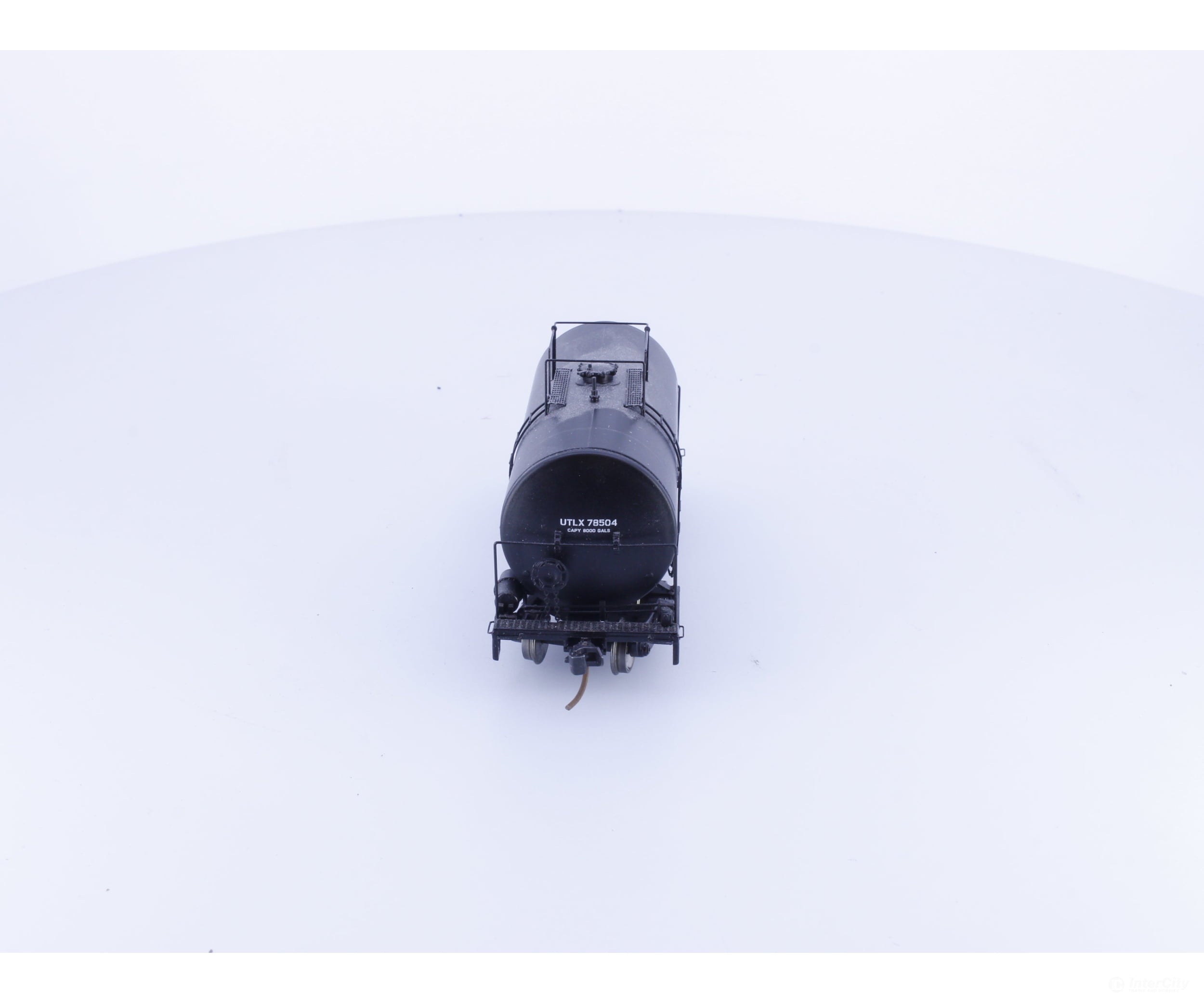 Roundhouse 78504 HO Shorty Tank Car Union Tank Car (UTLX) 78504 - Freight Cars