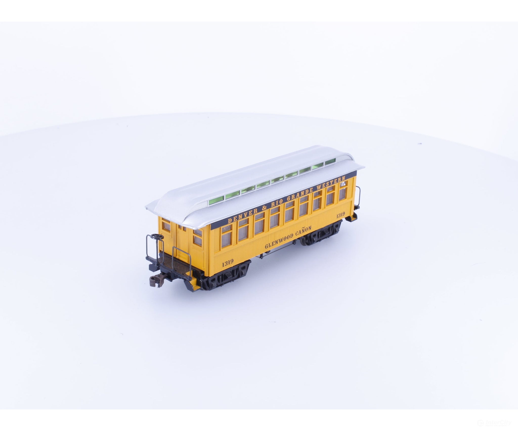 Roundhouse 84283 HO Overton Coach Glenwood Canyon Denver and Rio Grande Western (DRGW) 1319 - Passenger Cars