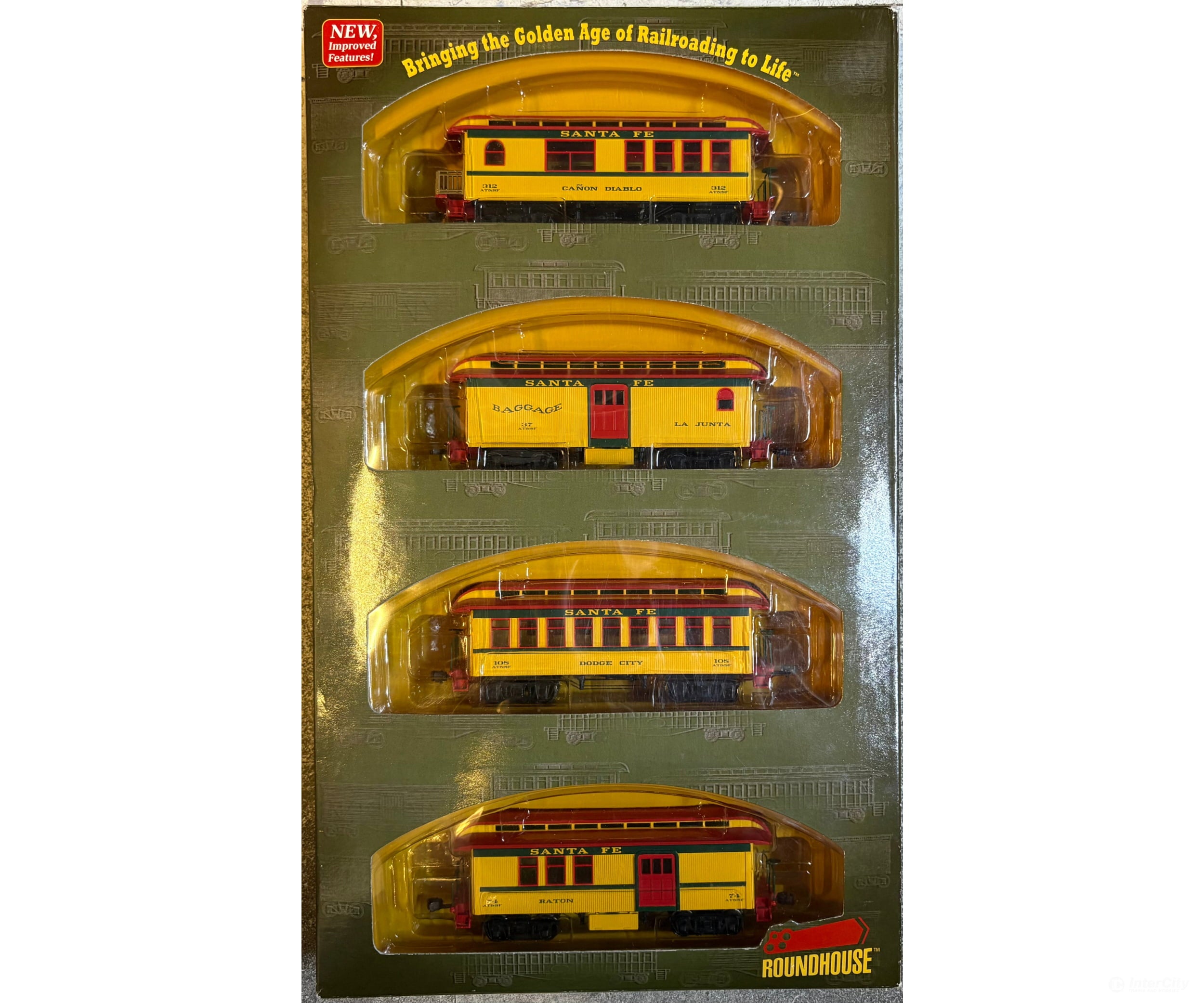 Roundhouse 84301 HO Overton Passenger Car 4 Pack Baggage Combine Coach Business Car Atchison Topeka and Santa Fe (ATSF)
