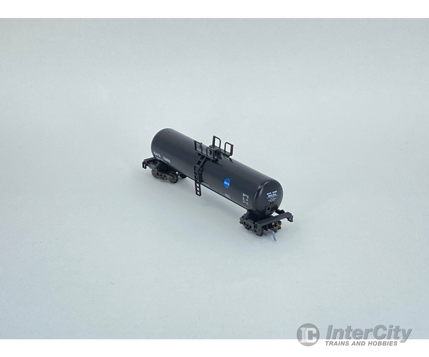 Roundhouse 8441 N 50 Modern Tank Car Gatx Corporation (Gatx) 52605 Freight Cars