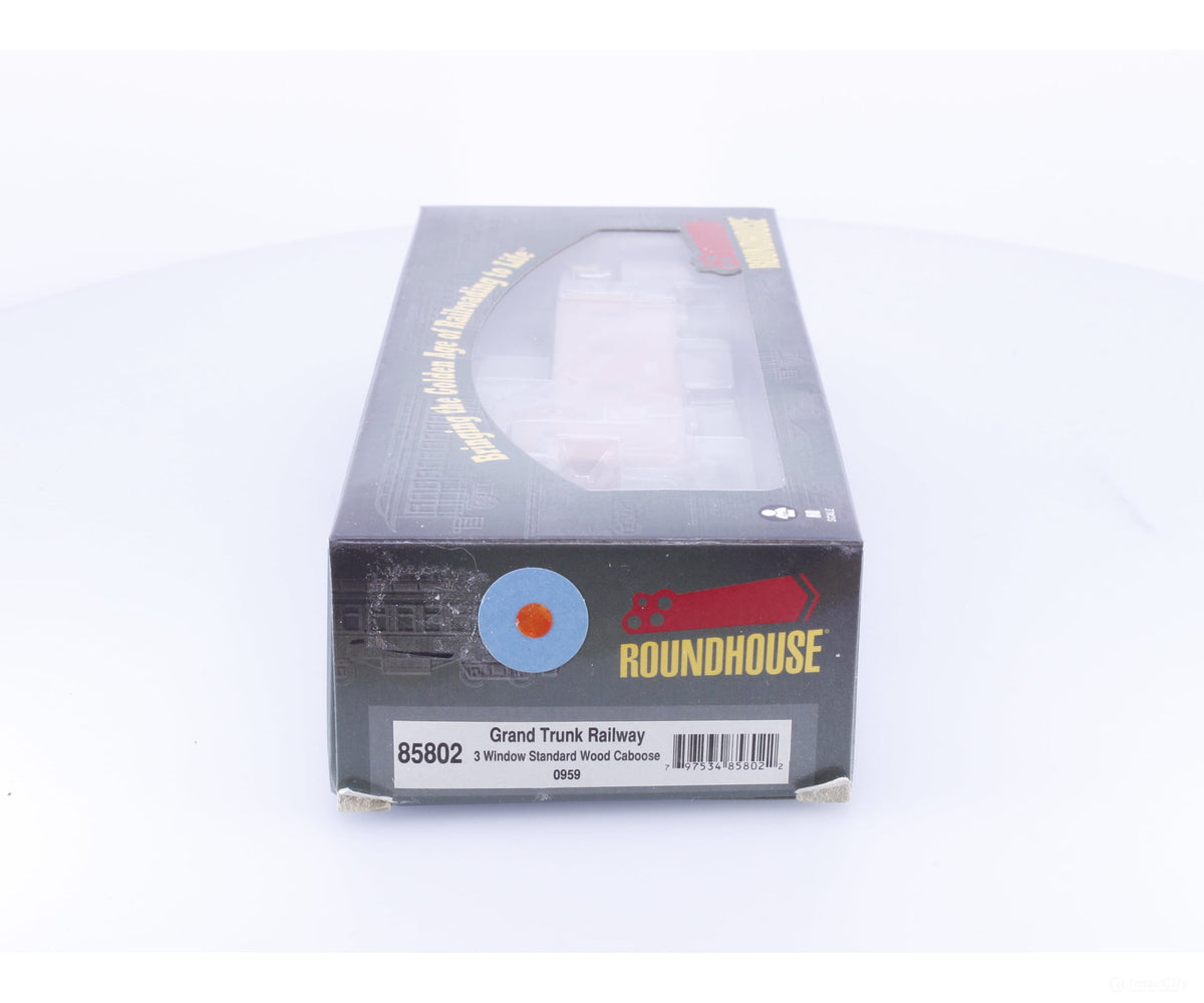 Roundhouse 85802 HO 3 Window Standard Wood Caboose Grand Trunk (GT) 0959 - Freight Cars