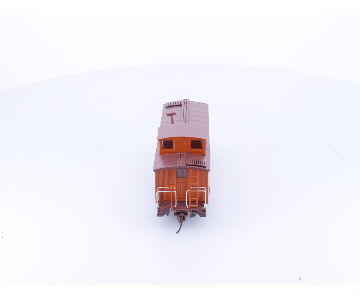 Roundhouse 85802 HO 3 Window Standard Wood Caboose Grand Trunk (GT) 0959 - Freight Cars