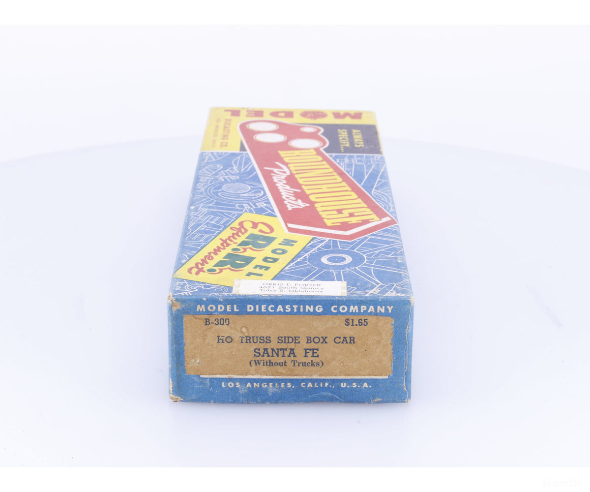 Roundhouse B-300 HO 40’ Single Door Box Car Atchison Topeka and Santa Fe (ATSF) 128905 - Freight Cars