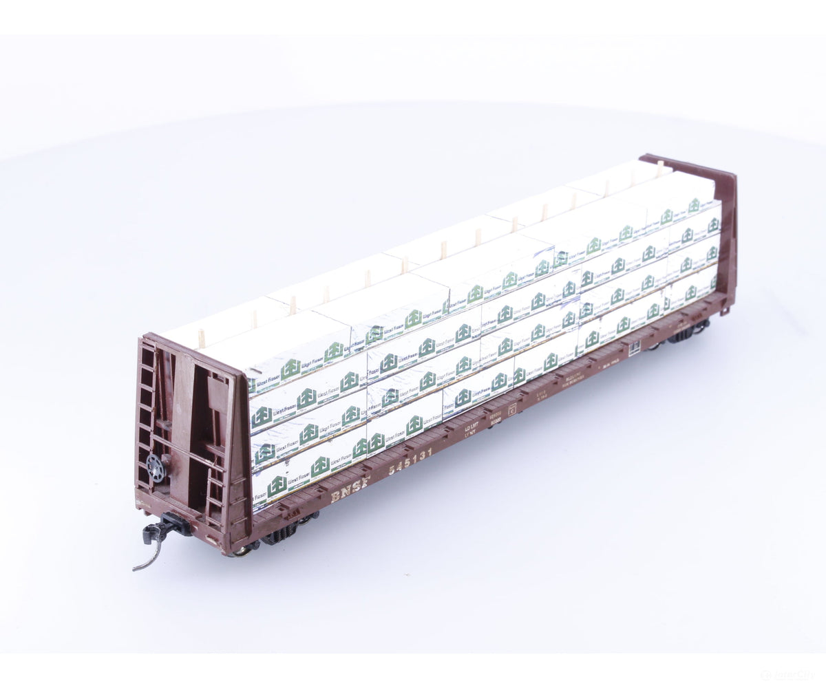 Roundhouse BF60 HO 60’ Bulkhead Flat Car with Wood Load Burlington Northern Santa Fe (BNSF) 545131 - Freight Cars