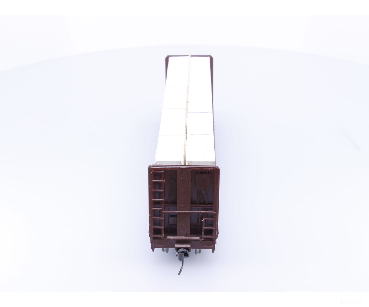 Roundhouse BF60 HO 60’ Bulkhead Flat Car with Wood Load Burlington Northern Santa Fe (BNSF) 545131 - Freight Cars
