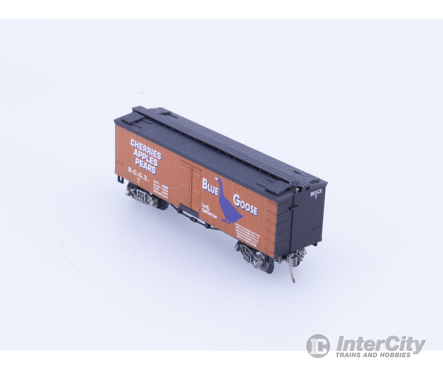 Roundhouse BGGX7 N 36’ Boxcar Cherries Apples Pears Blue Goose (BGGX) 7 Freight Cars