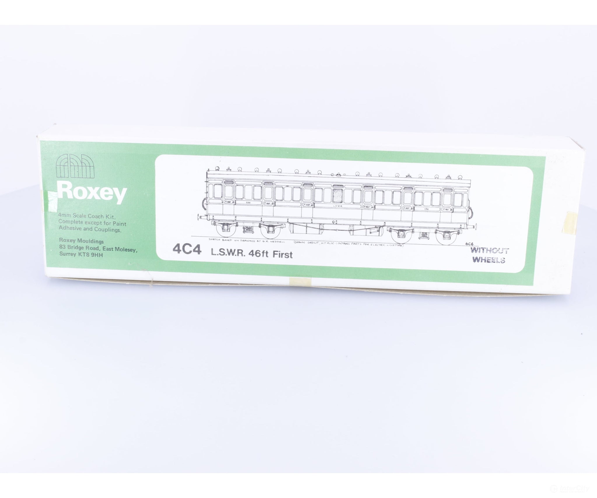 Roxey Mouldings 4C4 OO 46’ 1st Class Passenger Coach Kit (LSWR) - Passenger Cars