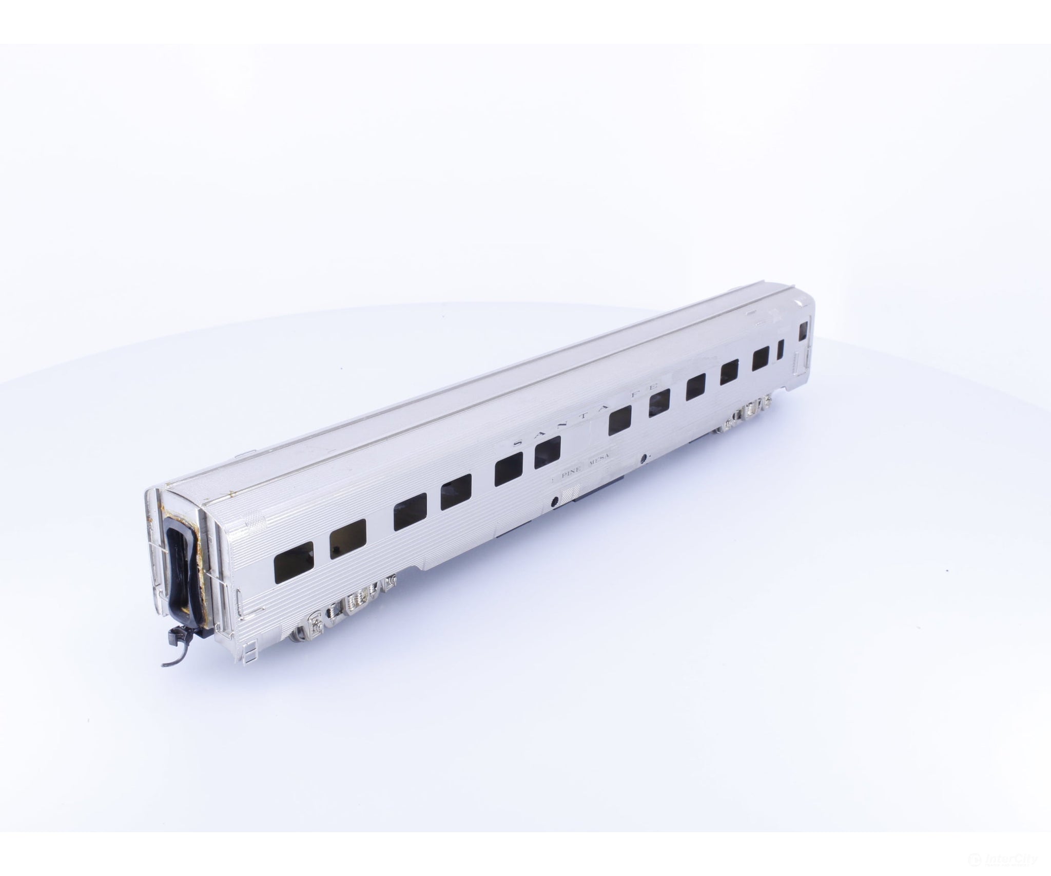 S.Soho Co. HO Santa Fe - Pine Series Sleeper (KH-011) - Passenger Cars
