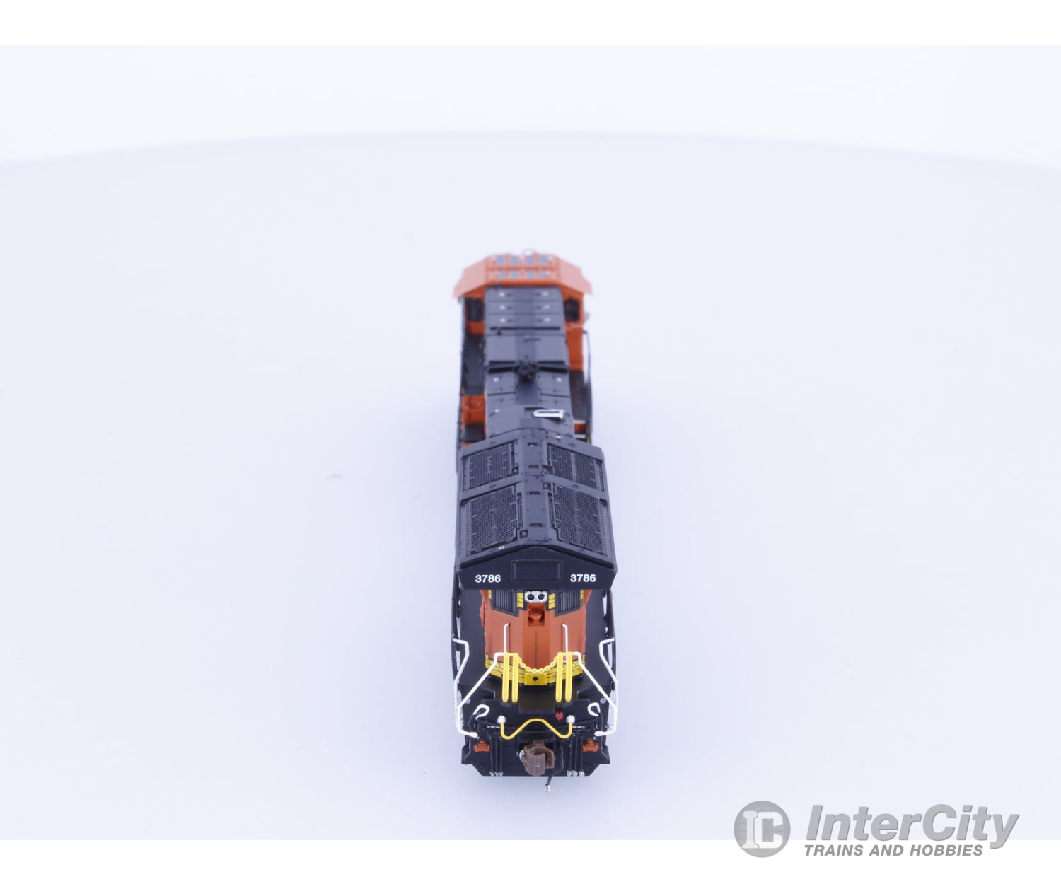 Scale Trains SXT30604 N GE ET44C4 Tier 4 GEVO Diesel Locomotive 2016 Production Burlington Northern Santa Fe (BNSF)