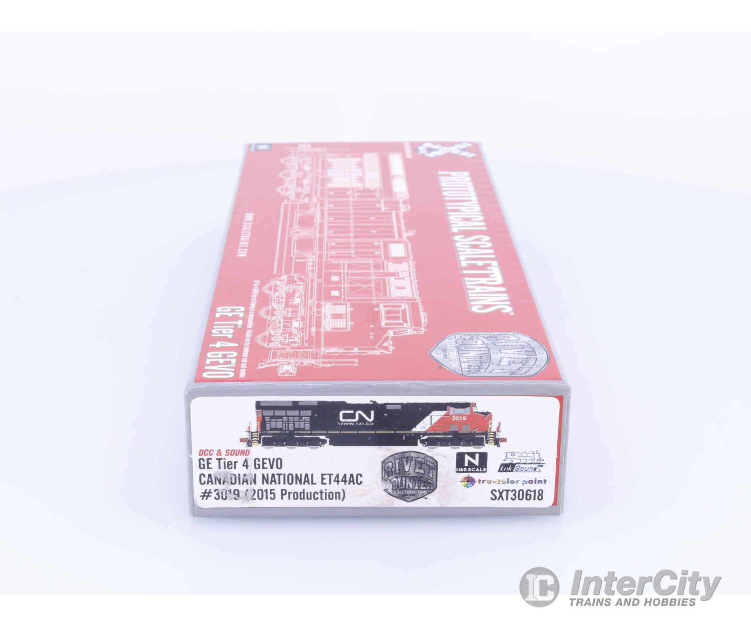 Scale Trains SXT30618 N GE ET44AC Tier 4 GEVO Diesel Locomotive 2015 Production Canadian National (CN) 3019 DCC & Sound