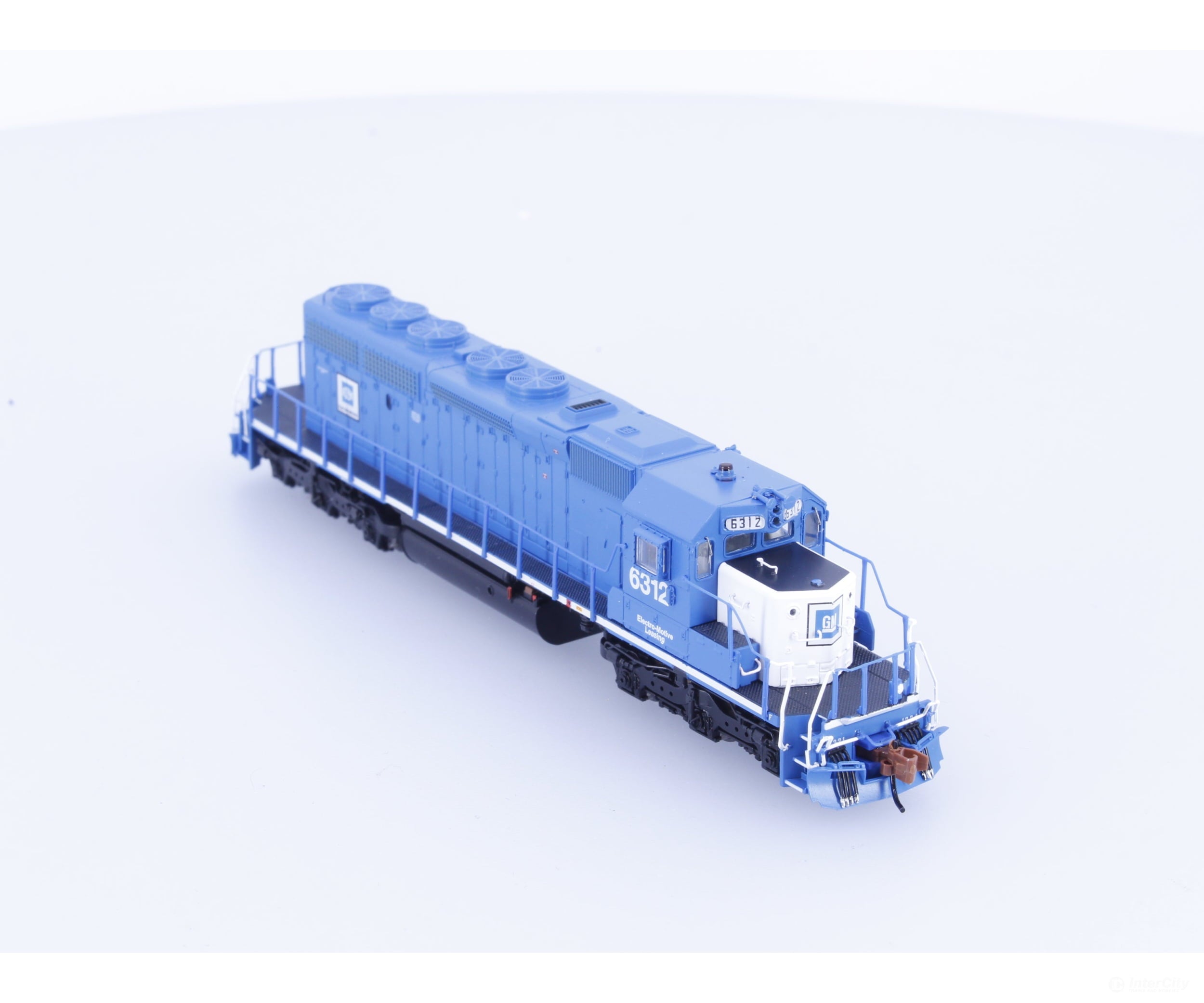 Scale Trains SXT39406 N EMD SD40-2 Diesel Locomotive Ex-MILW Blue/White Repaint EMD Leasing (EMDX) 6312 Analog DC