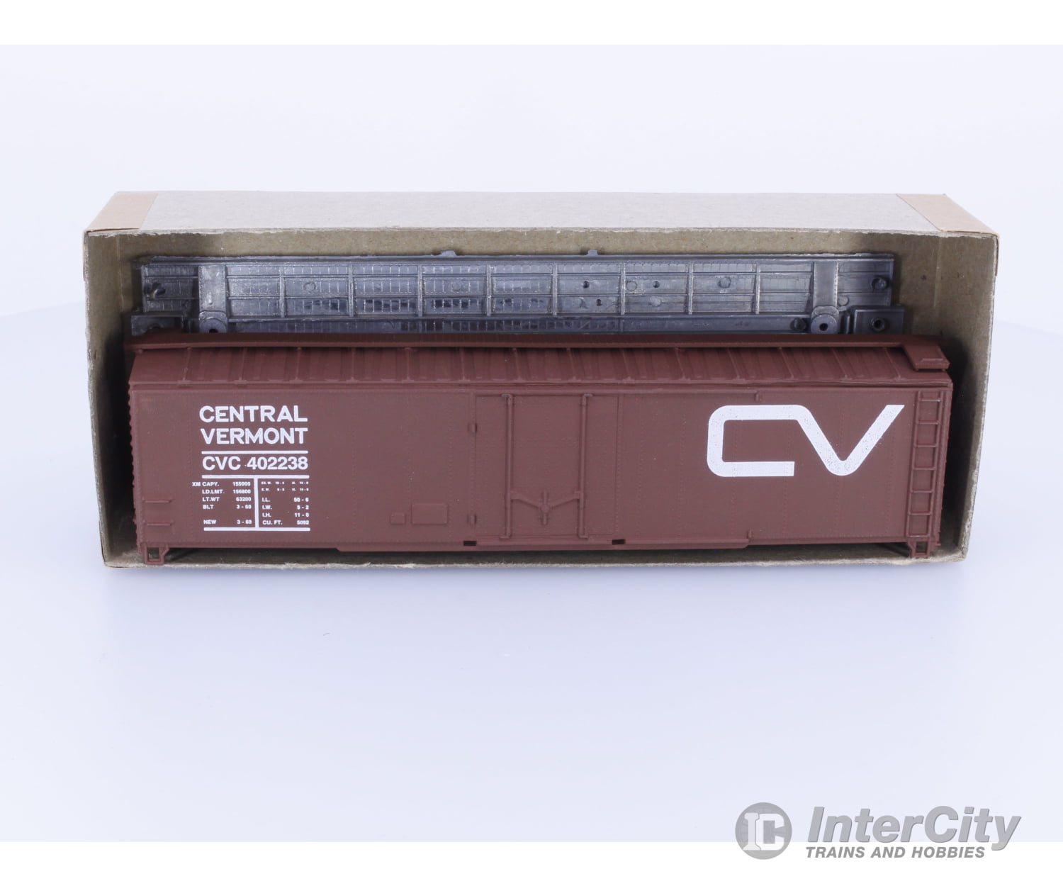 Scalerail Industries 15-9 HO 50’ Single Door Boxcar Kit Central Vermont (CV) 402238 Freight Cars