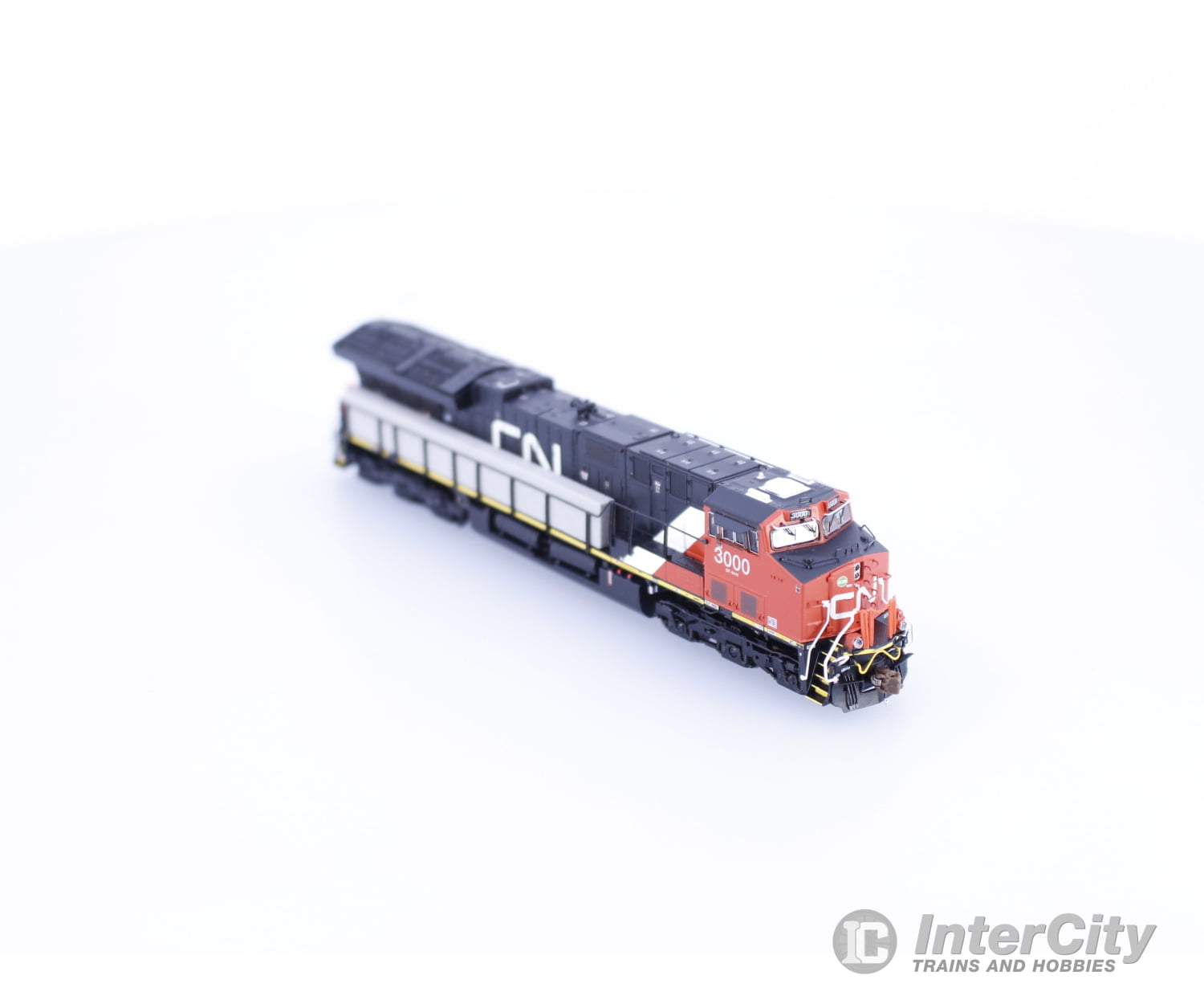 ScaleTrains SXT30616 N GE Tier 4 GEVO ET44AC (2015 Production) Canadian National (CN) 3000 DCC & Sound (#2) Locomotives