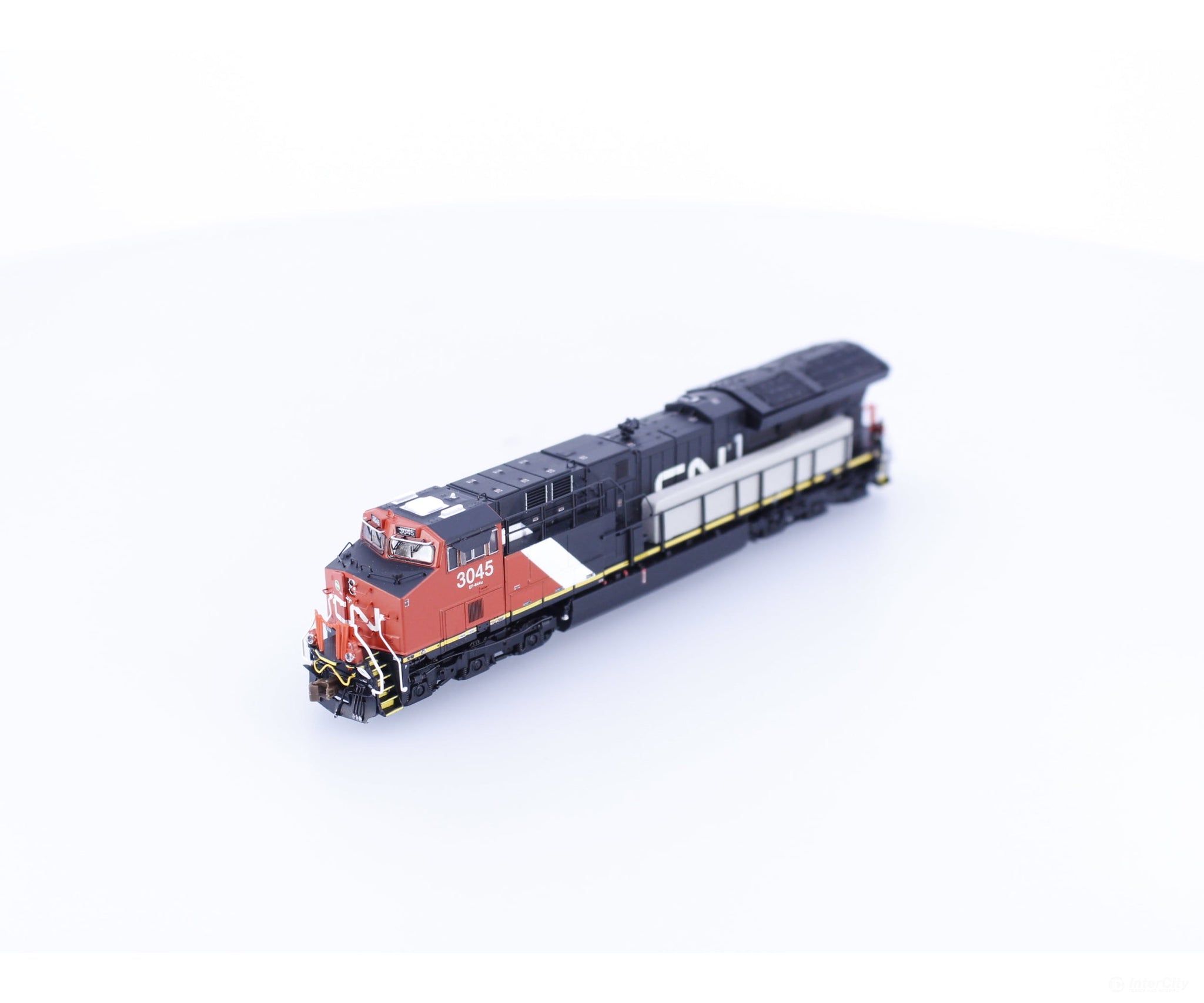 ScaleTrains SXT30620 N GE Tier 4 GEVO ET44AC (2016 Production) Canadian National (CN) 3045 DCC & Sound Locomotives