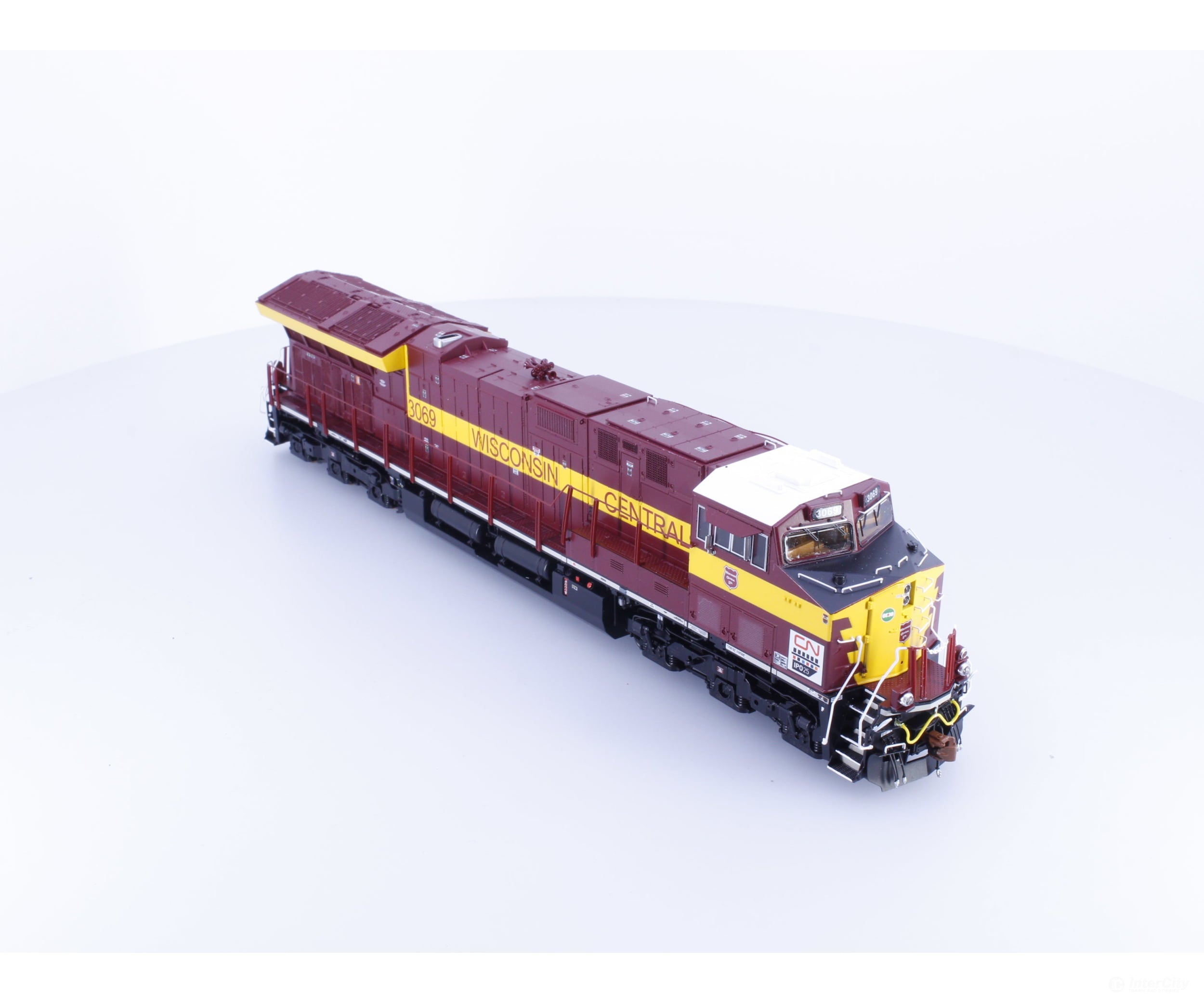 ScaleTrains SXT33183 HO GE ET44AC Tier 4 Gevo WC Heritage Diesel Locomotive Canadian National (CN) 3069 DCC & Sound