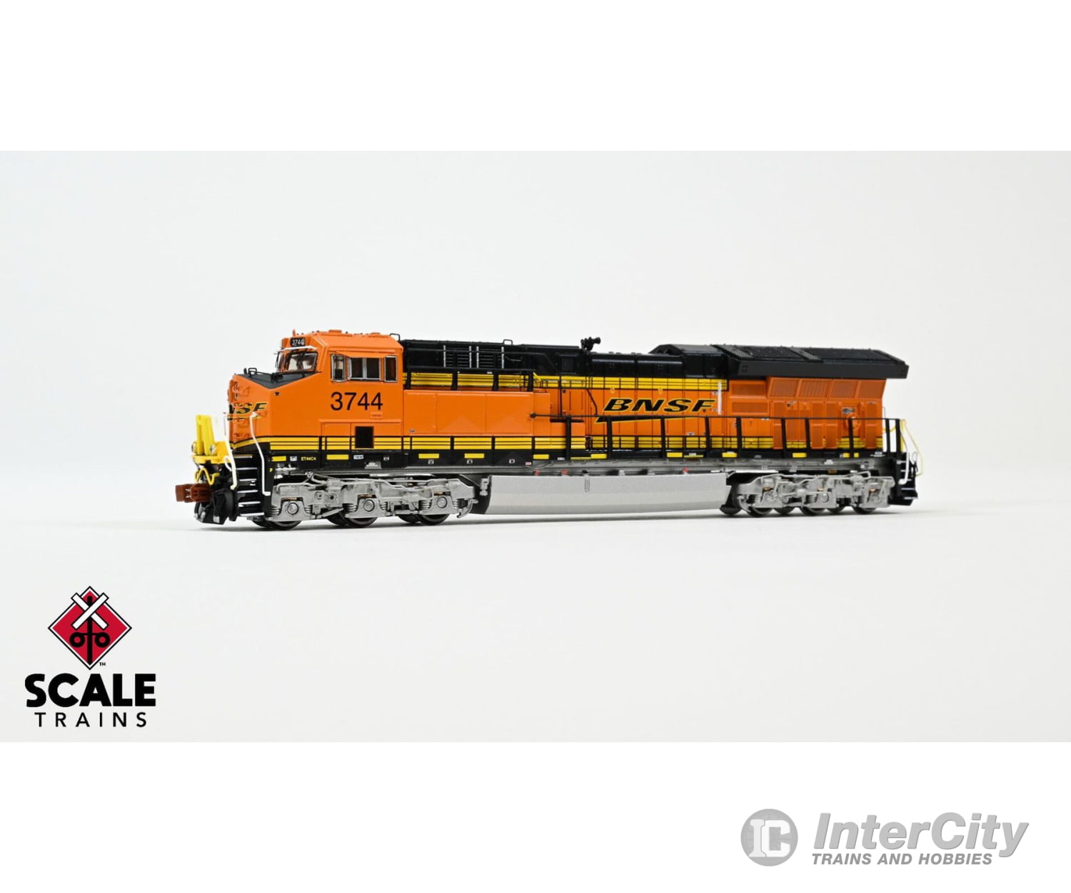 Scaletrains Sxt40433 Rivet Counter N Scale Ge Et44C4 Bnsf/Heritage Iii 3744 Dcc & Sound Equipped