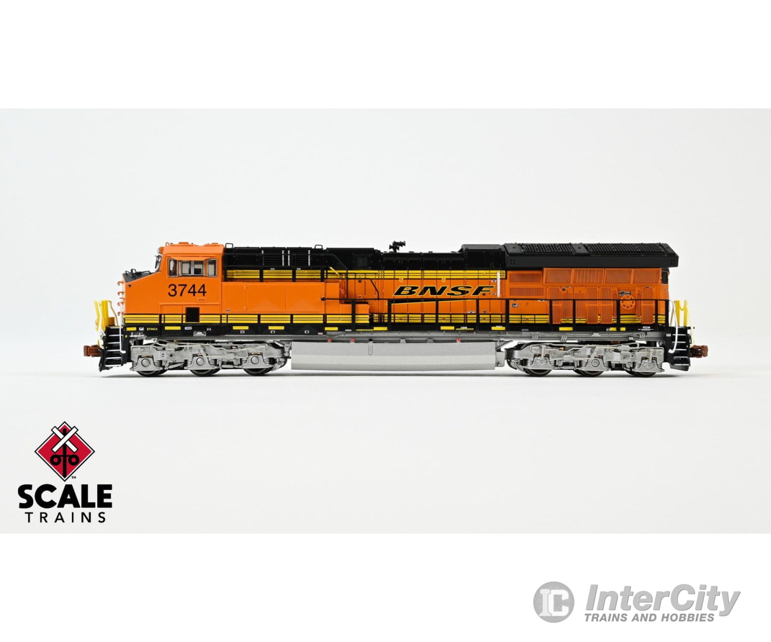 Scaletrains Sxt40433 Rivet Counter N Scale Ge Et44C4 Bnsf/Heritage Iii 3744 Dcc & Sound Equipped