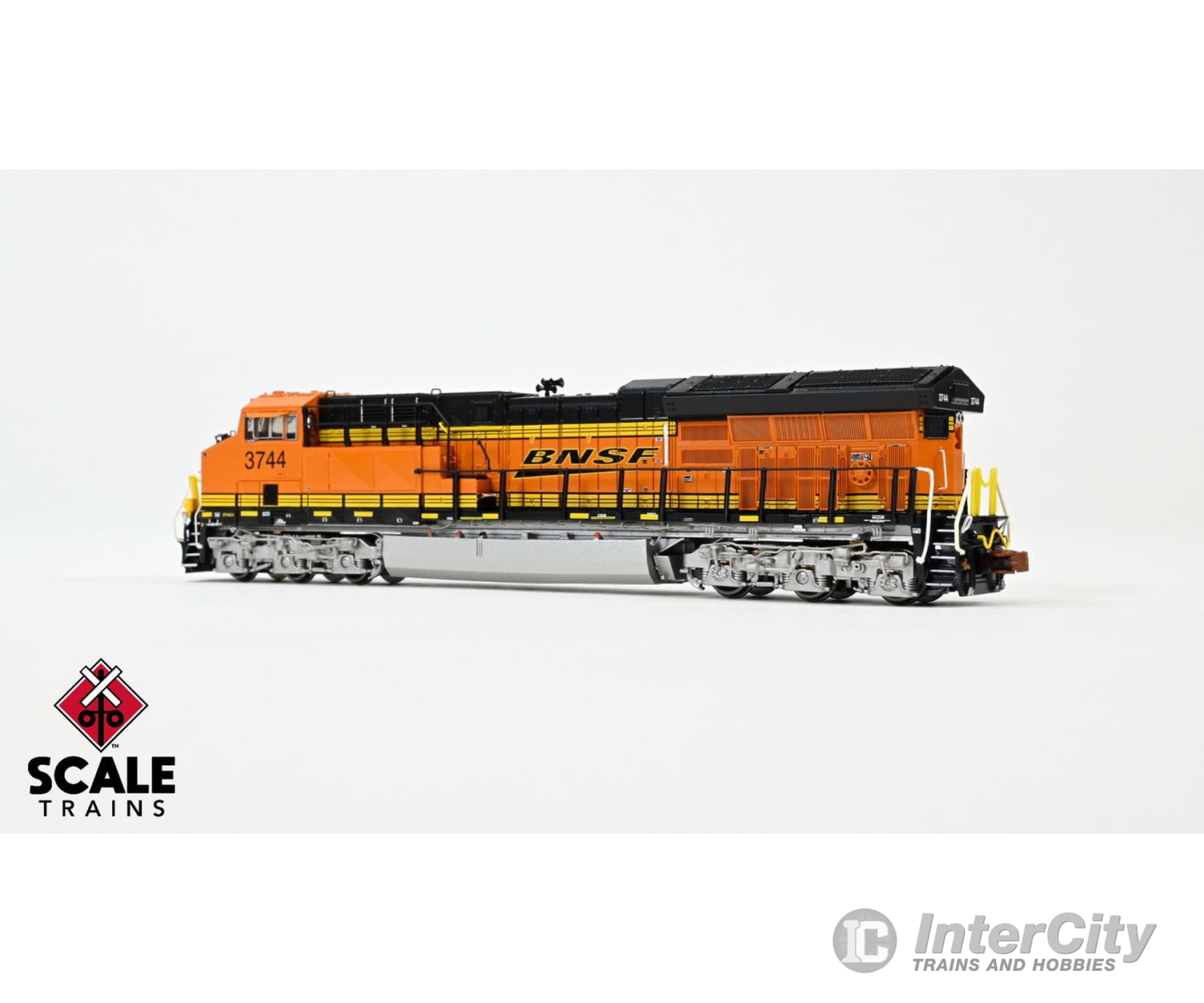 Scaletrains Sxt40433 Rivet Counter N Scale Ge Et44C4 Bnsf/Heritage Iii 3744 Dcc & Sound Equipped