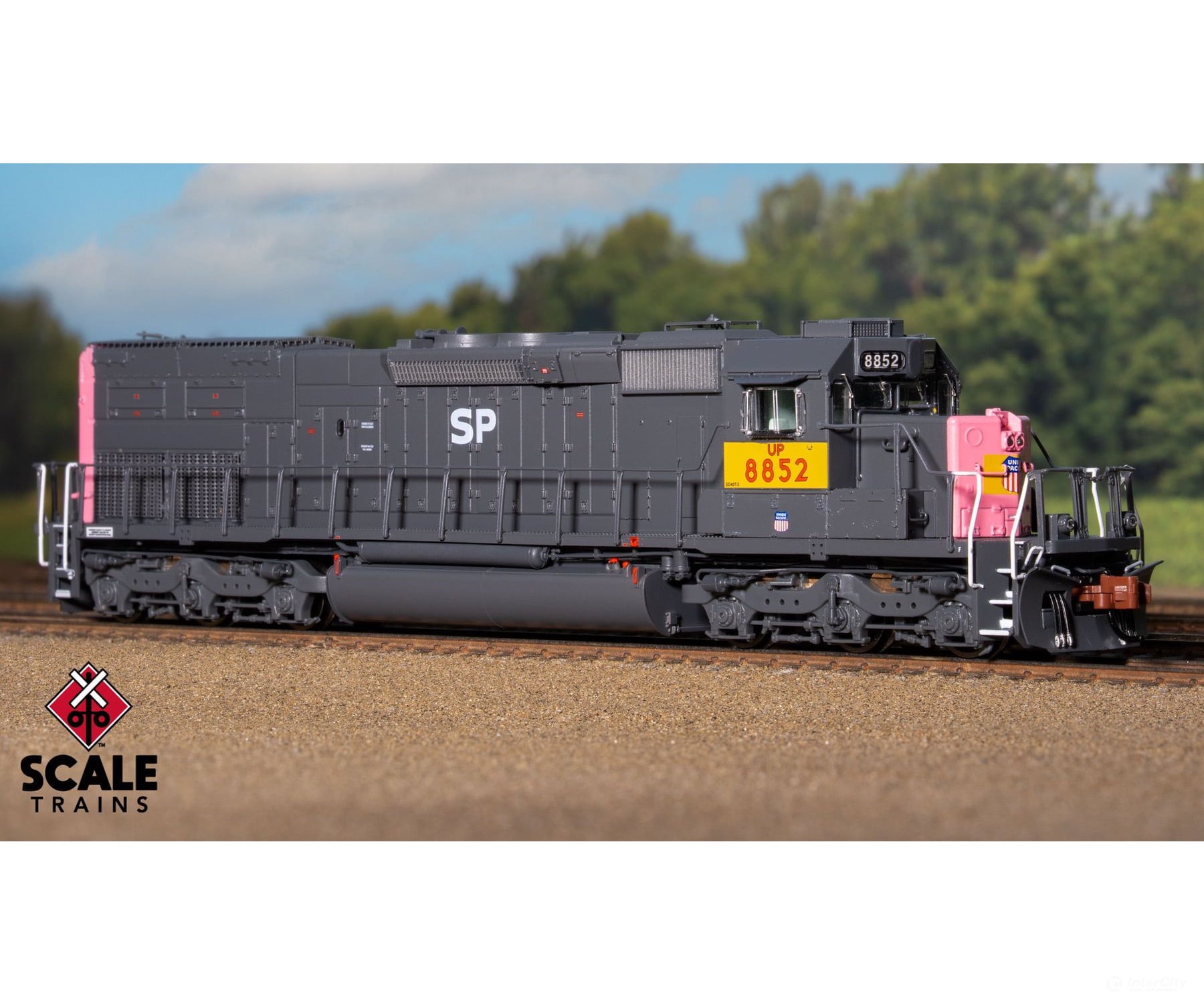 ScaleTrains SXT41064 Rivet Counter N Scale EMD SD40T-2 Union Pacific/ex-SP ’SP’ Lettering Patch/Ditch Lights 8852 DCC &