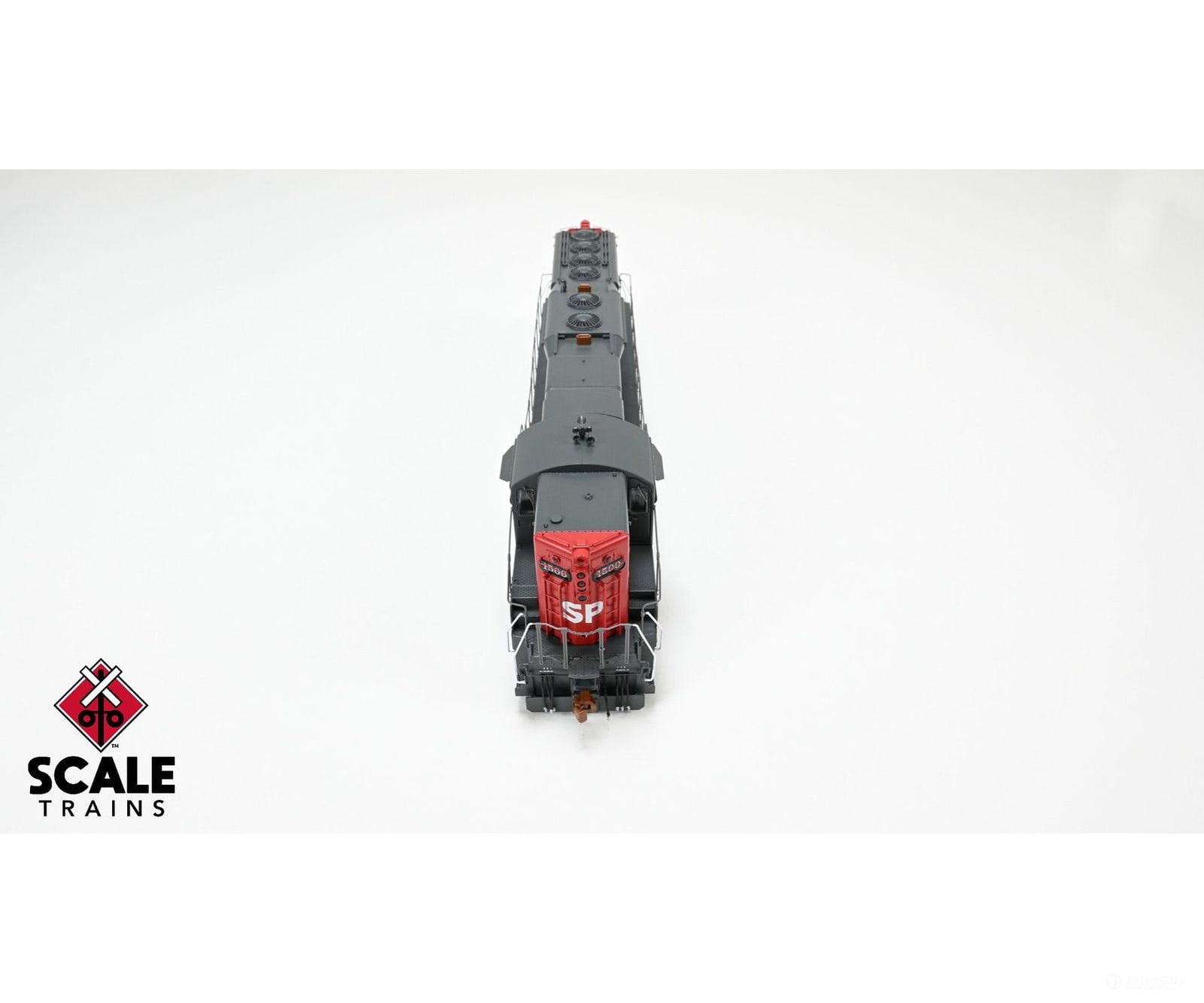 ScaleTrains SXT41192 Rivet Counter HO Scale EMD SD7R Southern Pacific/Bloody Nose 1518 DCC & Sound Equipped